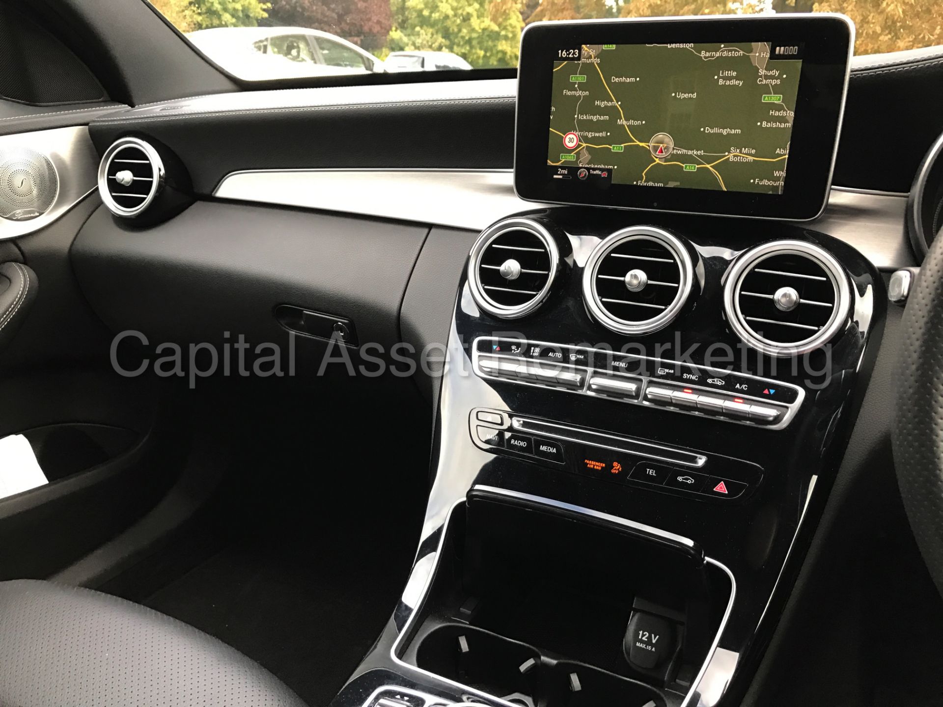 (ON SALE) MERCEDES-BENZ C250 D 'AMG LINE - PREMIUM PLUS' (2016 MODEL) 'LEATHER - AUTO-NAV - PANROOF' - Image 22 of 36