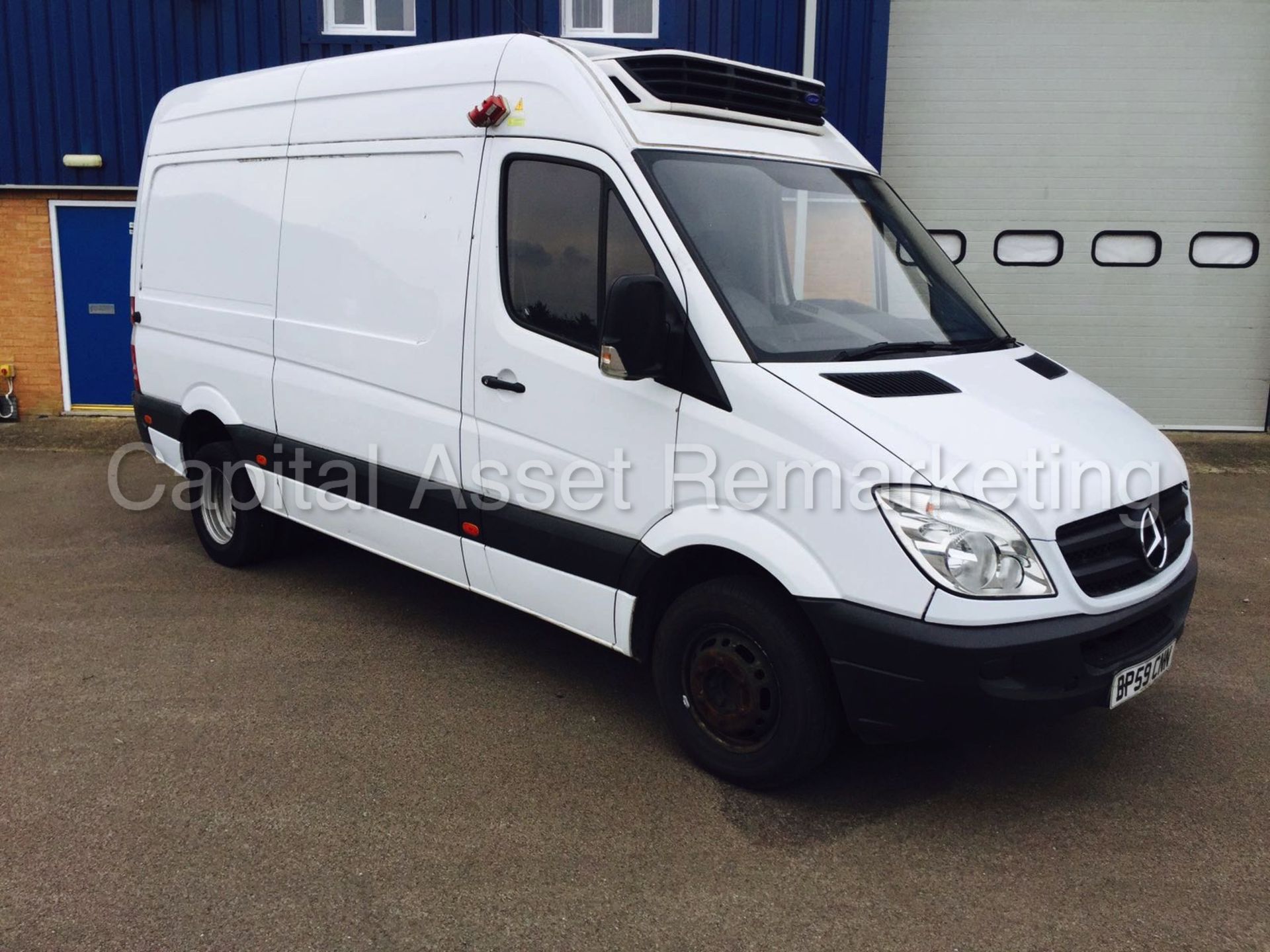 MERCEDES-BENZ SPRINTER 513 CDI 'FRIDGE / FREEZER VAN' (2010 MODEL) '2.1 CDI - 6 SPEED' **AIR CON**