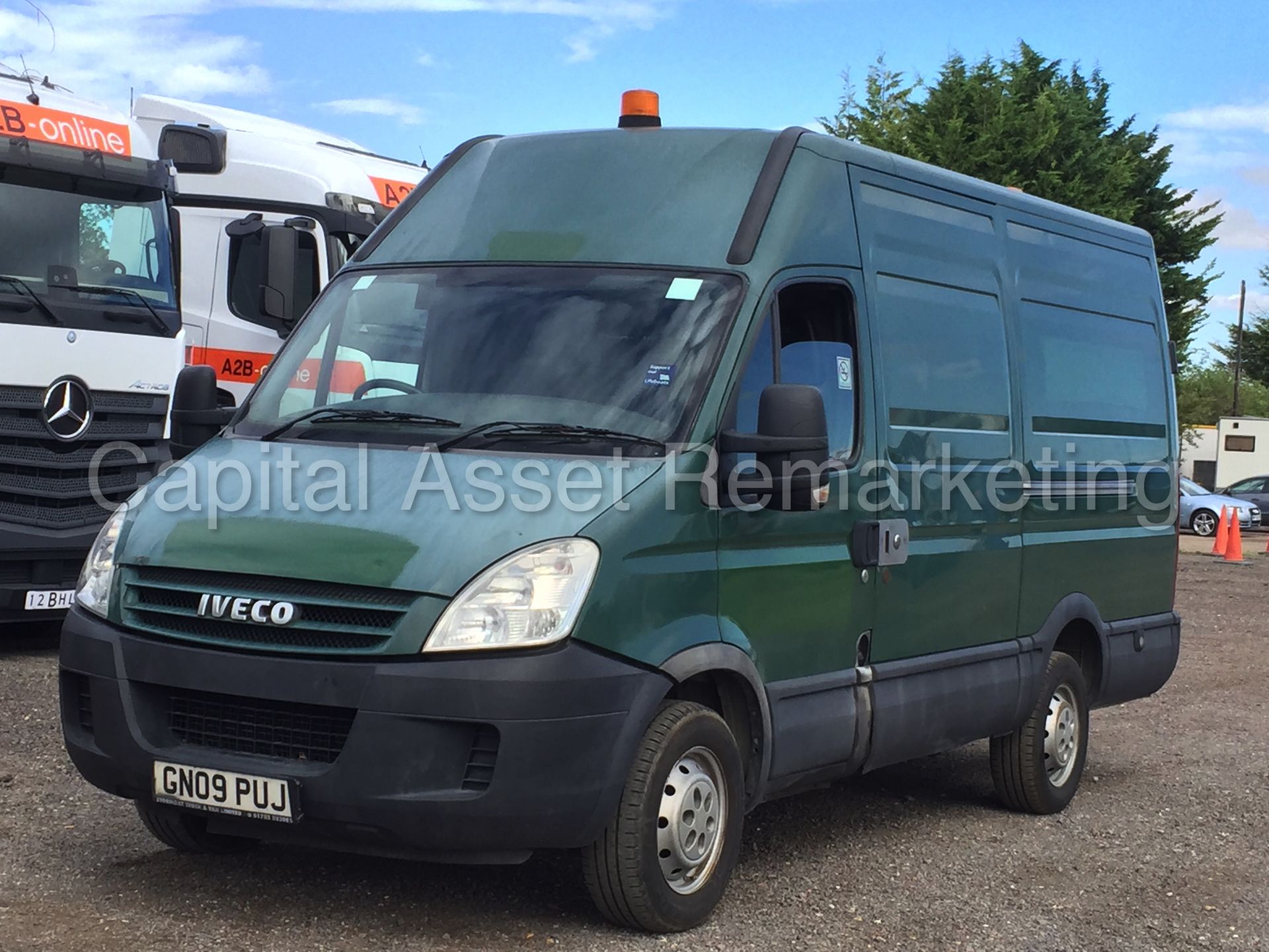 (On Sale) IVECO DAILY 35S12 'MWB HI-ROOF' (2009 - 09 REG) '2.3 DIESEL' (1 COMPANY OWNER FROM NEW) - Image 3 of 18