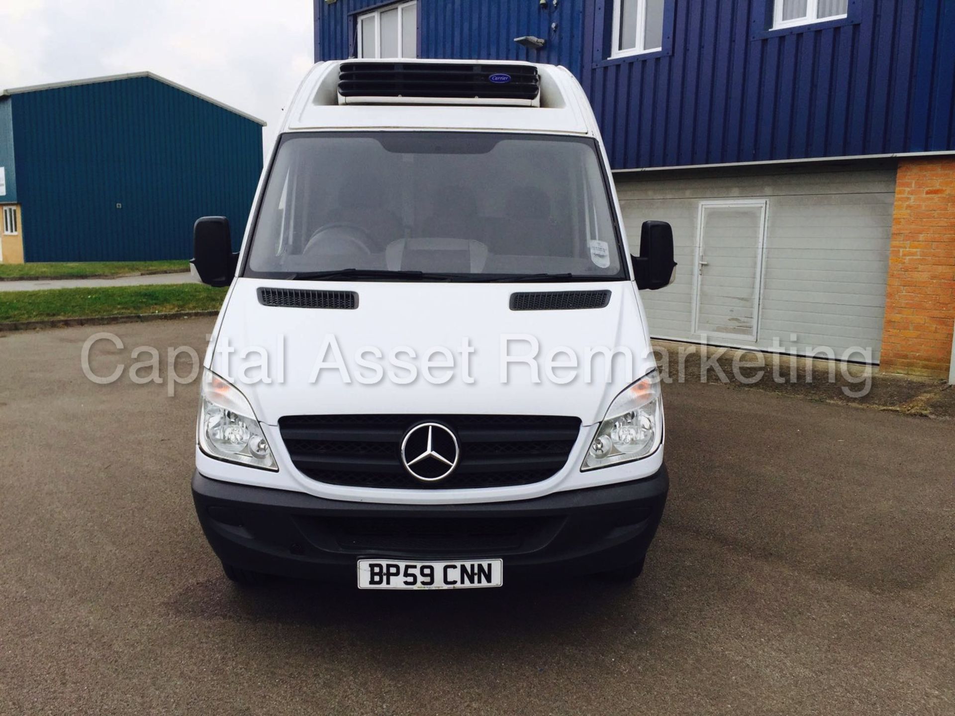 MERCEDES-BENZ SPRINTER 513 CDI 'FRIDGE / FREEZER VAN' (2010 MODEL) '2.1 CDI - 6 SPEED' **AIR CON** - Image 2 of 13