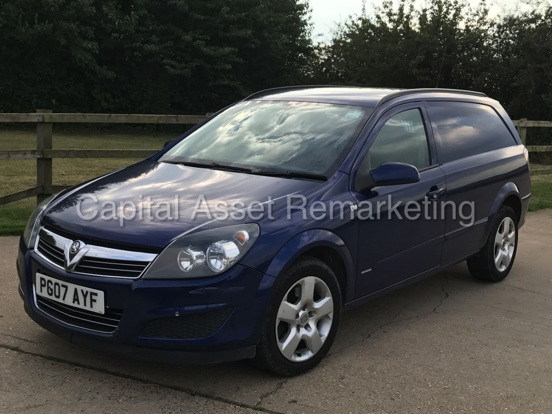 (On Sale) VAUXHALL ASTRA 'SPORTIVE' (2007) '1.9 CDTI - 120 PS - 6 SPEED - AIR CON - SAT NAV' - Image 2 of 20