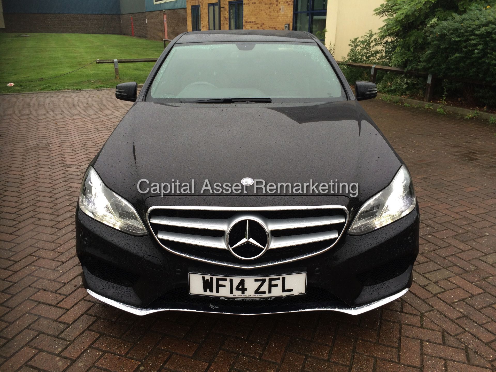 MERCEDES E220CDI AUTO "AMG SPORT - BLACK EDITION" (14 REG) COMMAND - FULL LEATHER - MASSIVE SPEC - Image 2 of 26