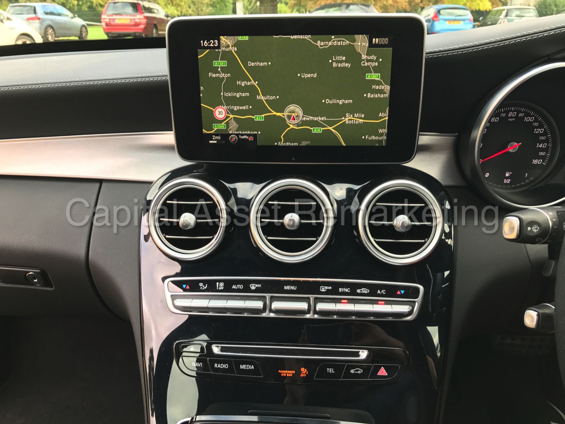 (ON SALE) MERCEDES-BENZ C250 D 'AMG LINE - PREMIUM PLUS' (2016 MODEL) 'LEATHER - AUTO-NAV - PANROOF' - Image 21 of 36