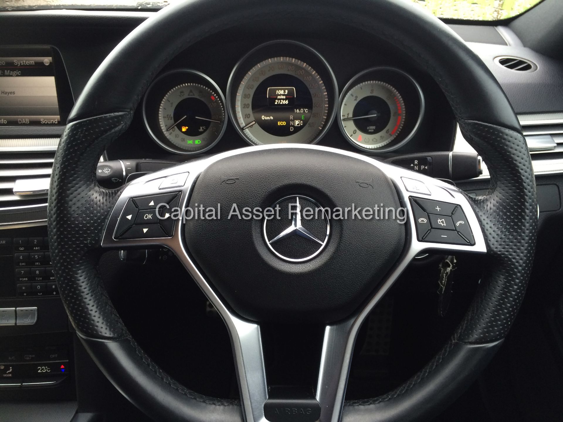 MERCEDES E220CDI AUTO "AMG SPORT - BLACK EDITION" (14 REG) COMMAND - FULL LEATHER - MASSIVE SPEC - Image 20 of 26