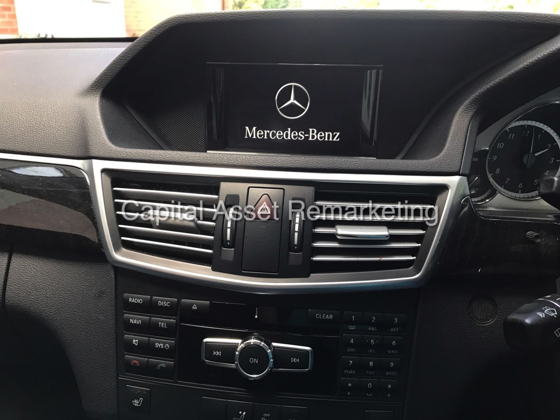 MERCEDES E220CDI AUTO "AVANTGARDE" ESTATE - 2013 MODEL - LEATHER - MASSIVE SPEC - 1 OWNER - LOOK!! - Image 15 of 15