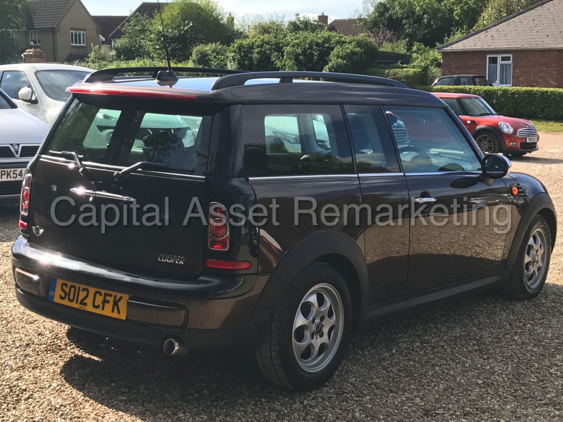 MINI CLUBMAN COOPER 1.6D "HOT CHOCOLATE" - 12 REG - 1 OWNER - MASSIVE SPEC - AIR CON - STOP/START!! - Image 7 of 24