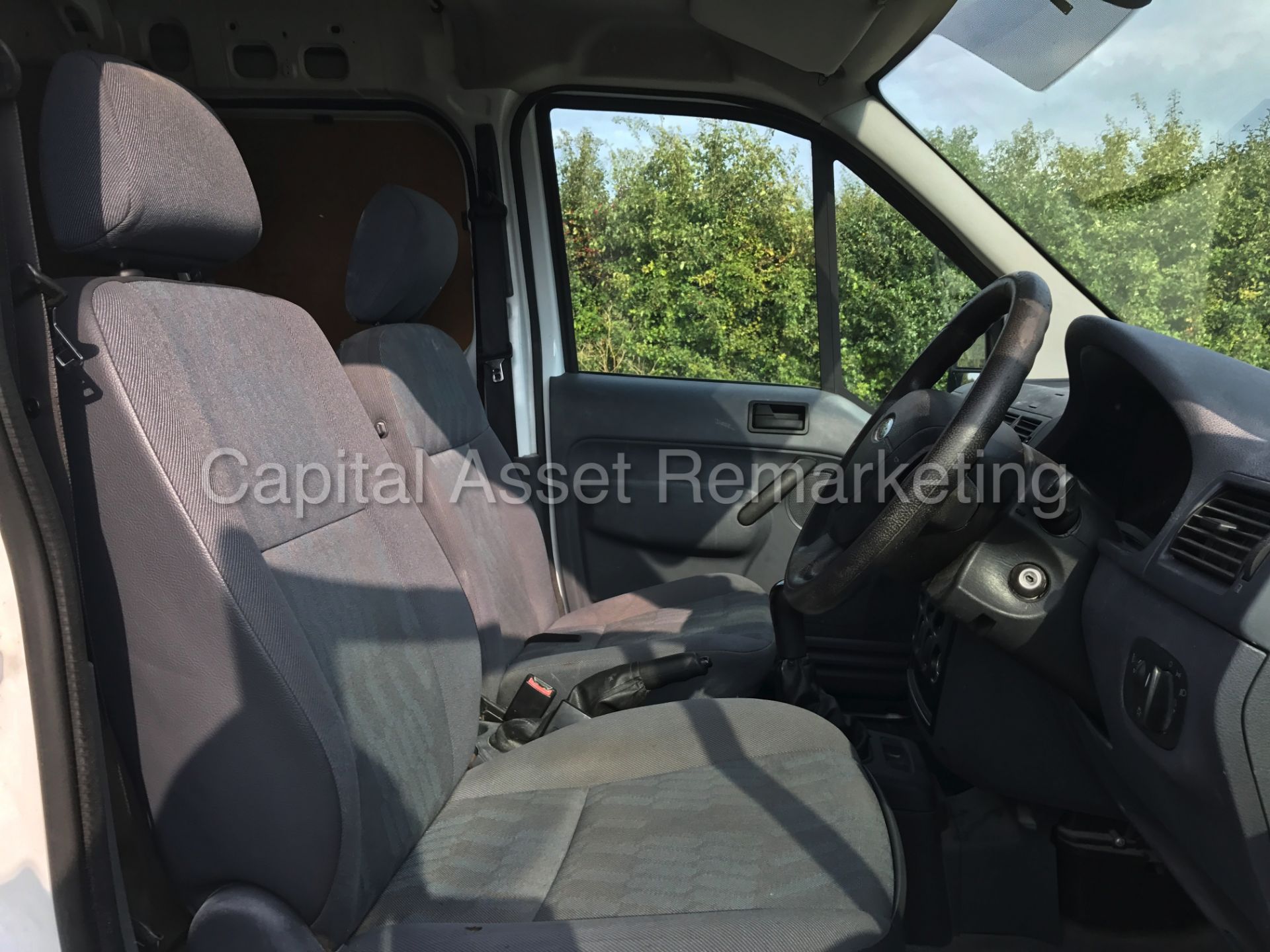 FORD TRANSIT CONNECT L75 T200 (2009 - 09 REG) '1.8 TDCI - DIESEL' - Image 13 of 14