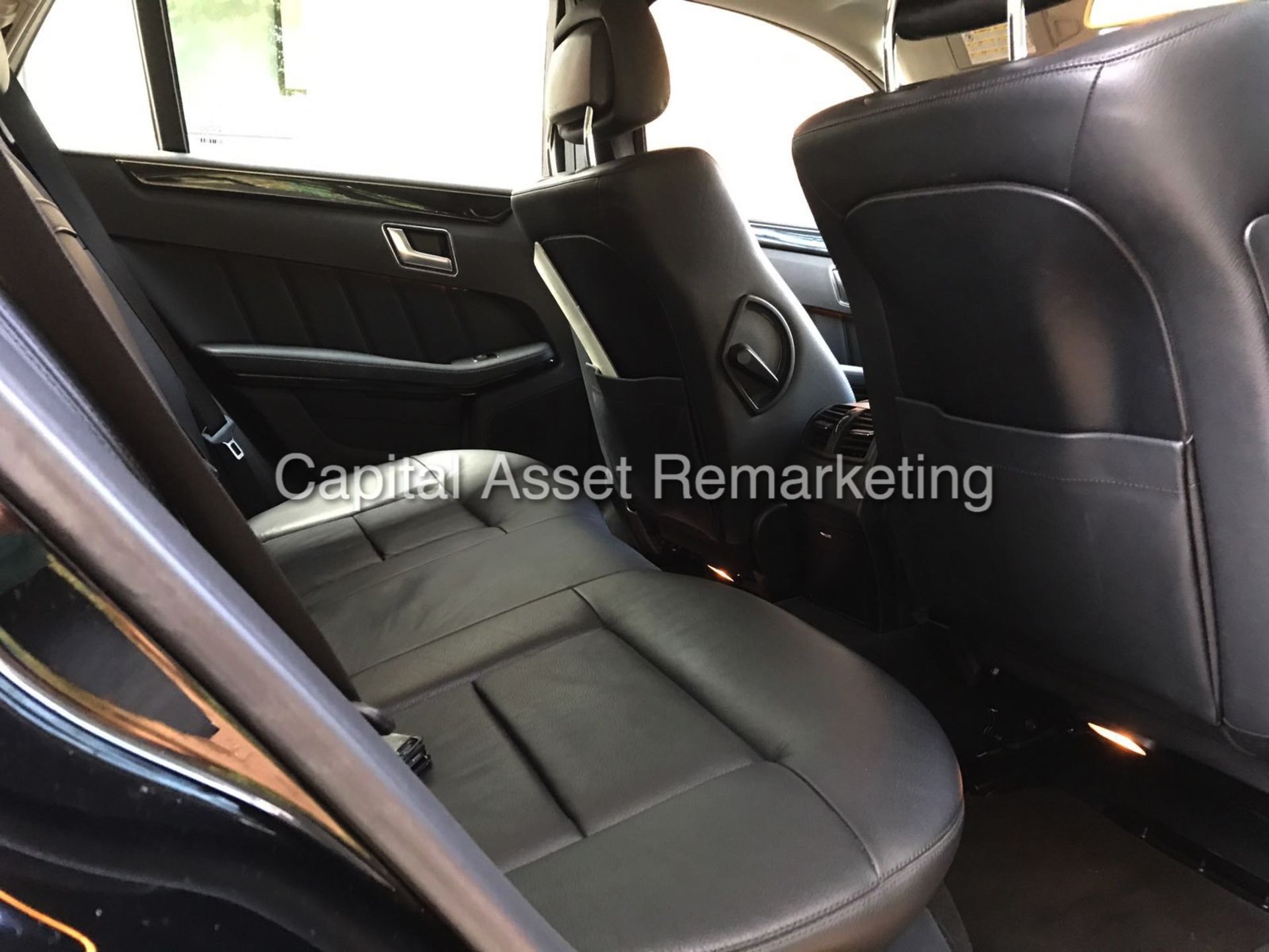 MERCEDES E220CDI AUTO "AVANTGARDE" ESTATE - 2013 MODEL - LEATHER - MASSIVE SPEC - 1 OWNER - LOOK!! - Image 9 of 15