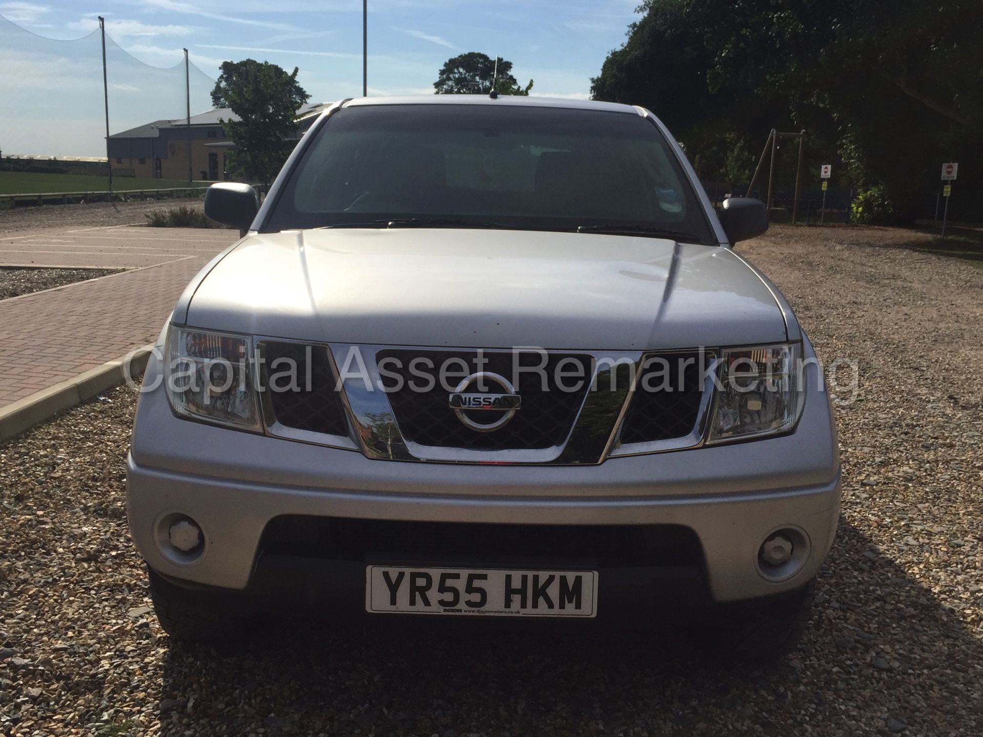 NISSAN NAVARA 'DOUBLE CAB PICK-UP' (2006 MODEL) '2.5 DCI - 6 SPEED - AIR CON' (NO VAT - SAVE 20%) - Image 2 of 23