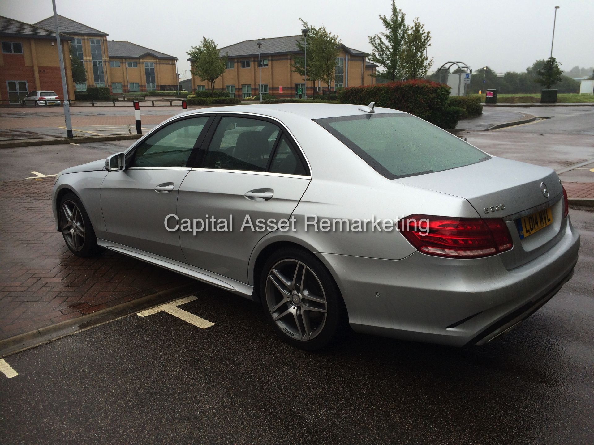 (ON SALE) MERCEDES E220CDI "AMG SPORT" (14 REG) NEW SHAPE - COMMAND SAT NAV - LEATHER - 1 OWNER - Image 5 of 22