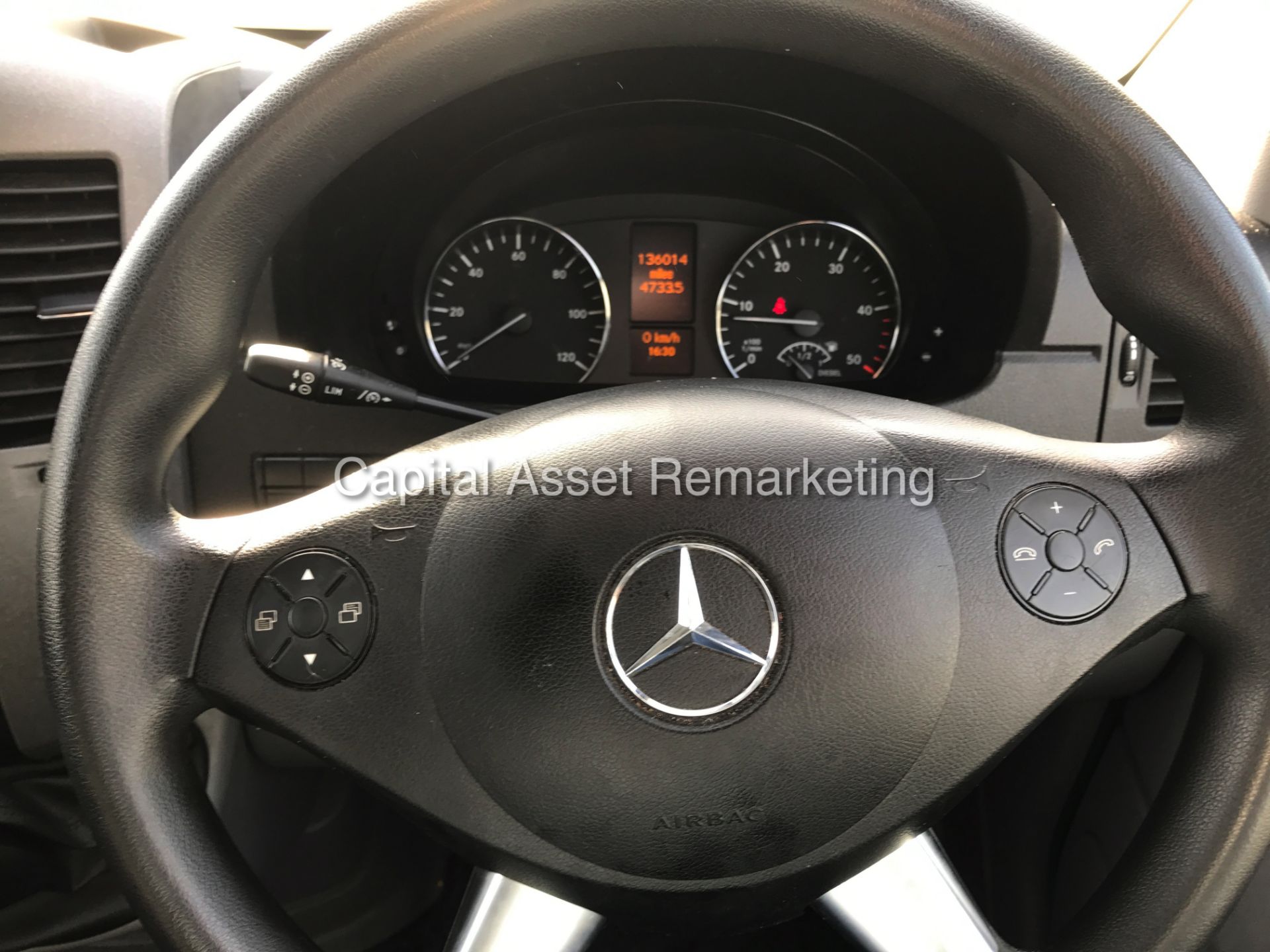 (ON SALE) MERCEDES SPRINTER 313CDI "130BHP / 6 SPEED" LWB / HI TOP (2014 MODEL) 1 OWNER - LOW MILES - Image 15 of 17