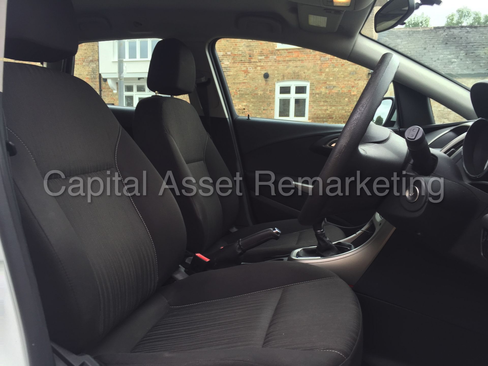 VAUXHALL ASTRA 'EXCLUSIVE' (2012 MODEL) '1.7 CDTI - ECOFLEX - 6 SPEED' *AIR CON* NO VAT - Image 20 of 24