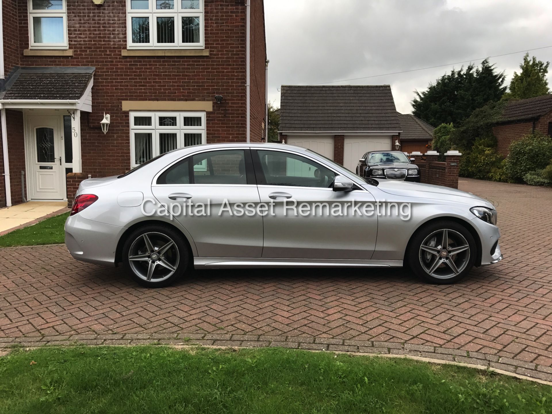 MERCEDES C220CDI "AMG LINE SPORT" 7G AUTO (14 REG) NEW SHAPE - SAT NAV - LEATHER - 1 OWNER -TOP SPEC - Image 4 of 28