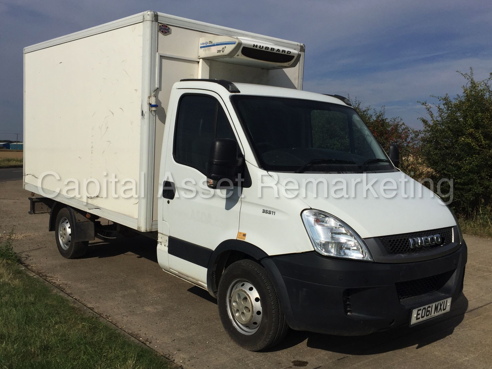 IVECO DAILY 35S11 'FRIDGE / BOX VAN' (2012 MODEL) '2.3 DIESEL - 6 SPEED' **OVER-NIGHT STANDBY** - Image 7 of 20