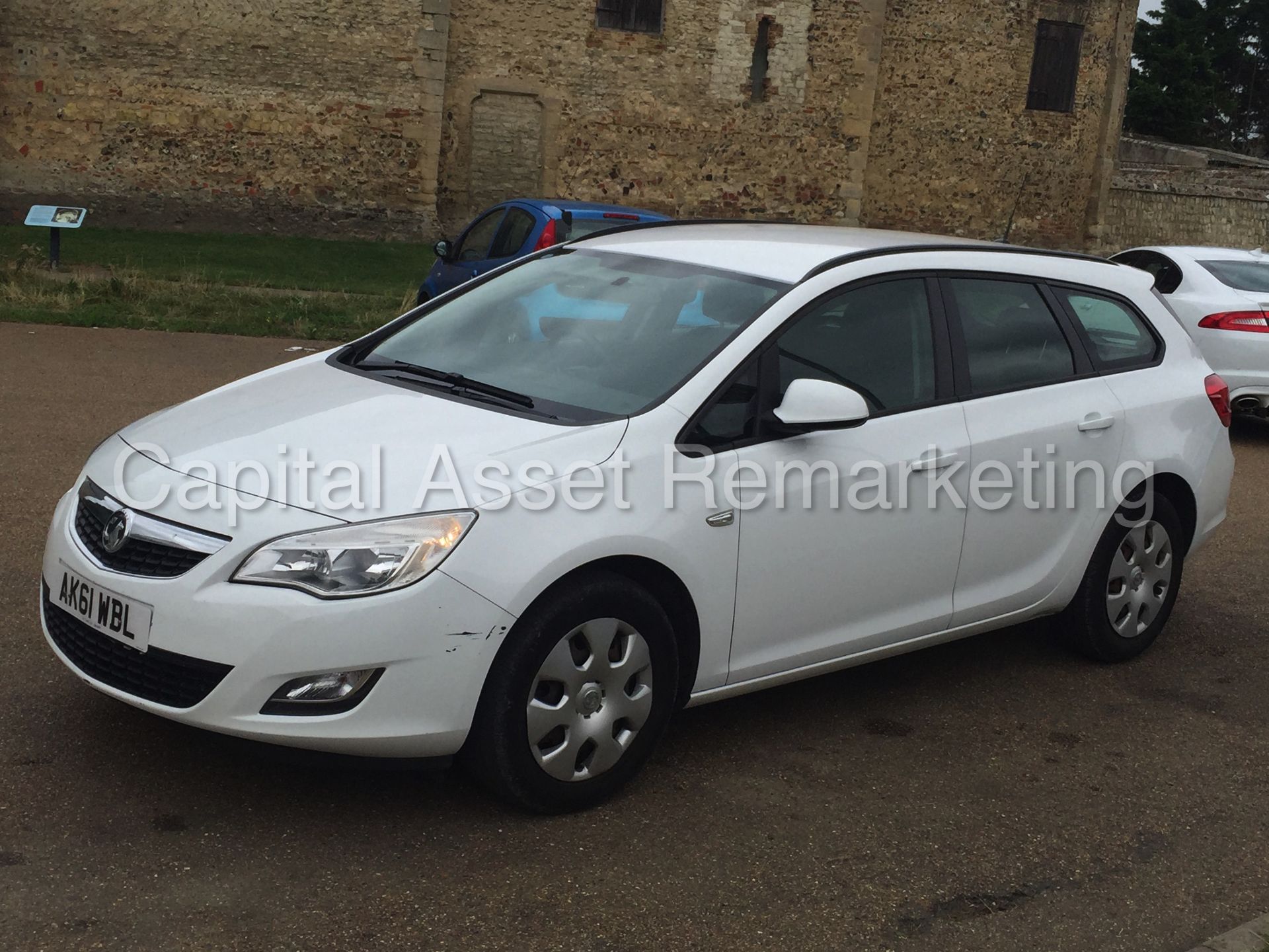 VAUXHALL ASTRA 'EXCLUSIVE' (2012 MODEL) '1.7 CDTI - ECOFLEX - 6 SPEED' *AIR CON* NO VAT - Image 4 of 24