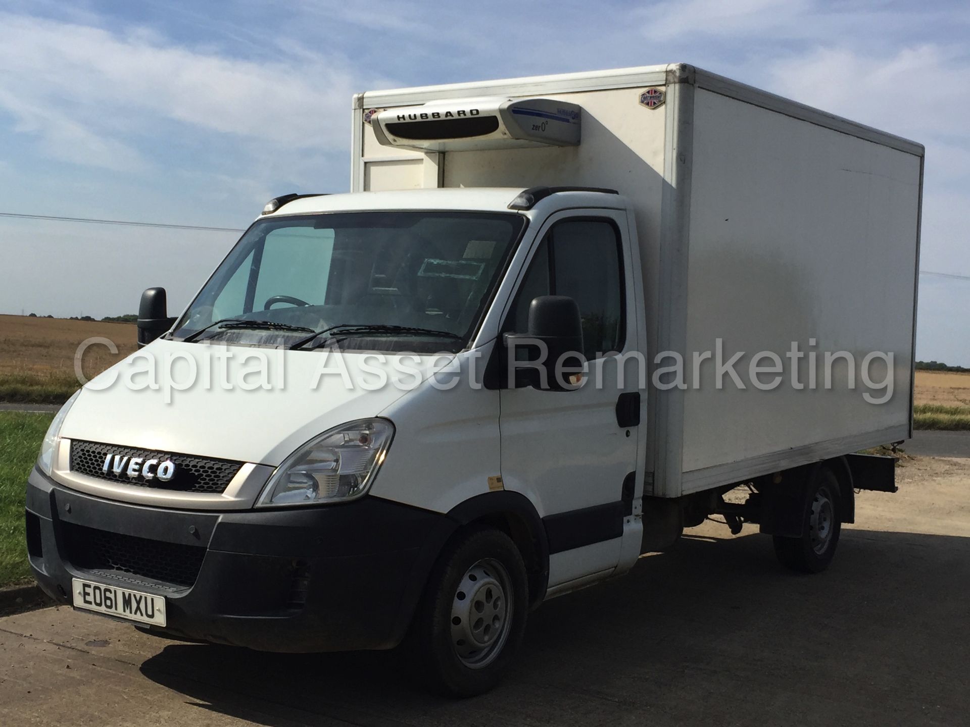 IVECO DAILY 35S11 'FRIDGE / BOX VAN' (2012 MODEL) '2.3 DIESEL - 6 SPEED' **OVER-NIGHT STANDBY** - Image 2 of 20