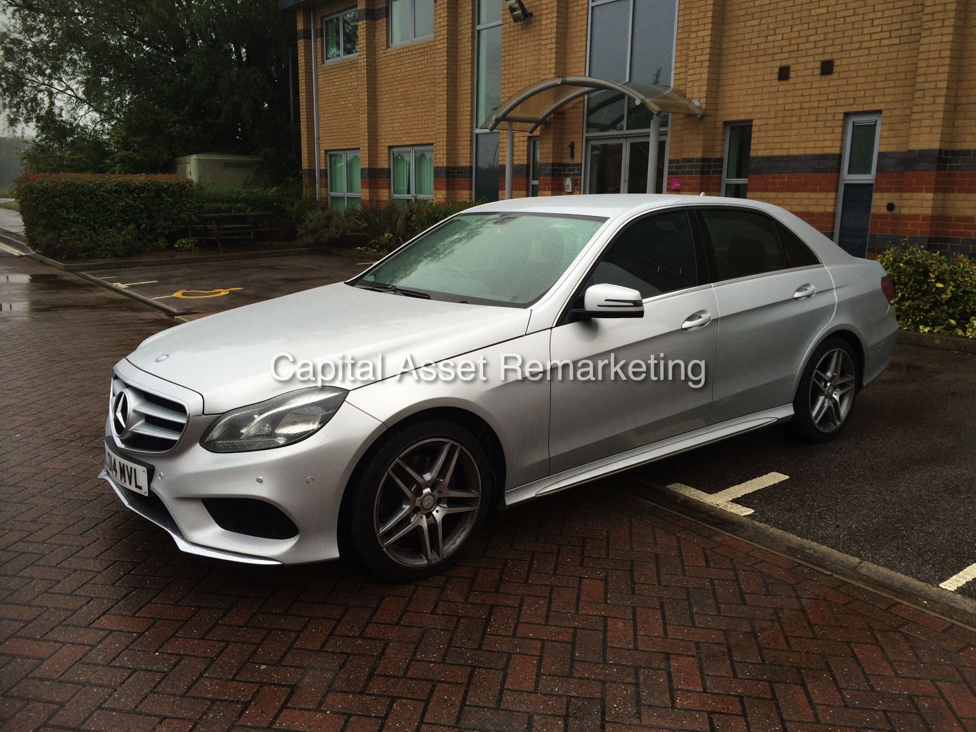 (ON SALE) MERCEDES E220CDI "AMG SPORT" (14 REG) NEW SHAPE - COMMAND SAT NAV - LEATHER - 1 OWNER - Image 3 of 22