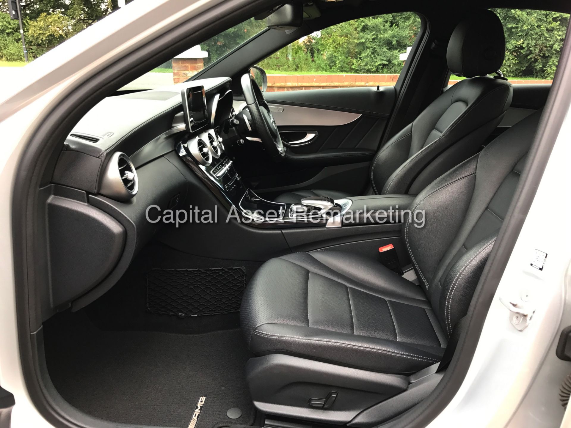 MERCEDES C220CDI "AMG LINE SPORT" 7G AUTO (14 REG) NEW SHAPE - SAT NAV - LEATHER - 1 OWNER -TOP SPEC - Image 14 of 28