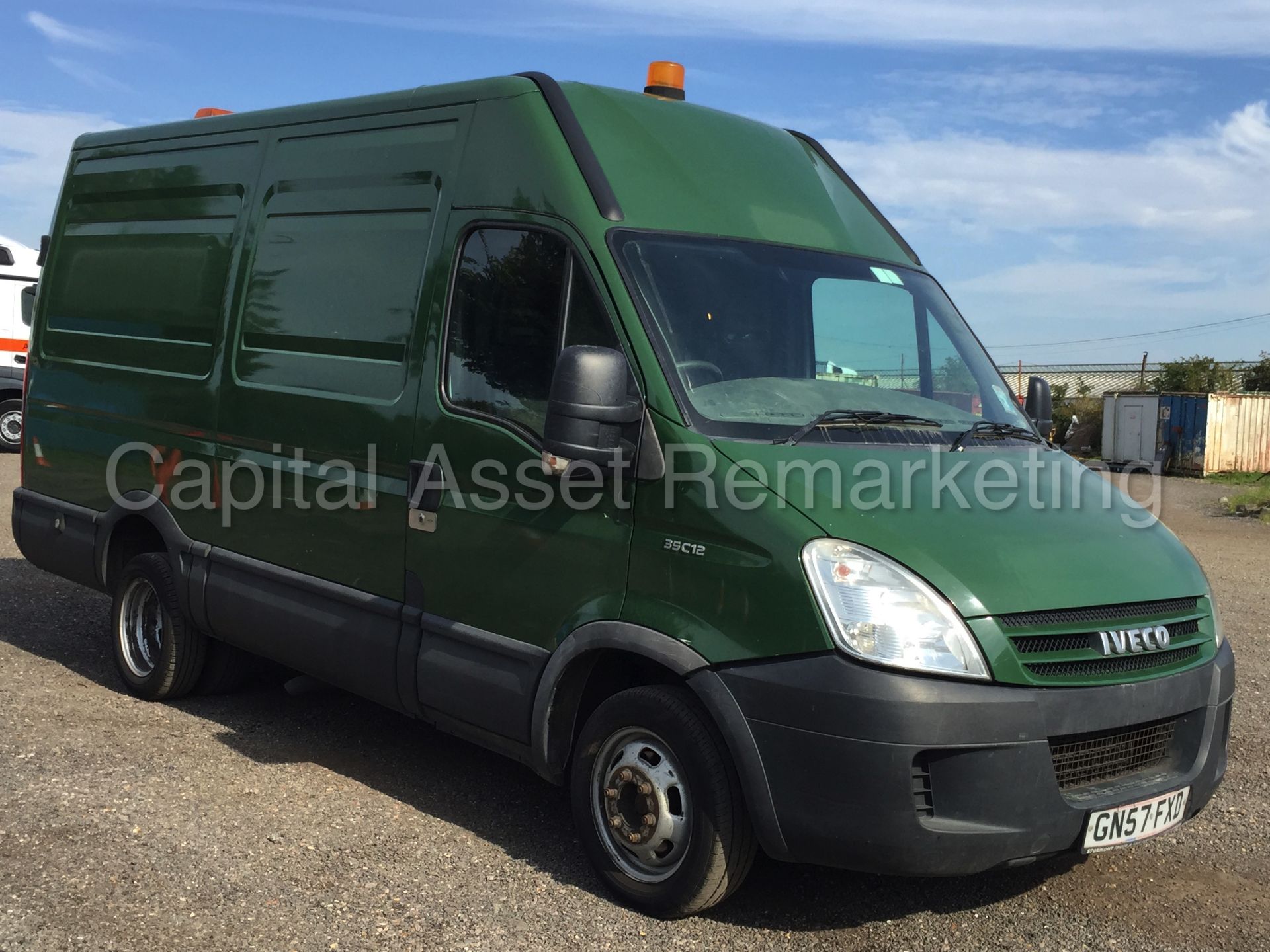 IVECO DAILY 35C12 'MWB HI-ROOF' (2008 MODEL) '2.3 DIESEL' (1 COMPANY OWNER FROM NEW) **LOW MILES** - Image 8 of 16