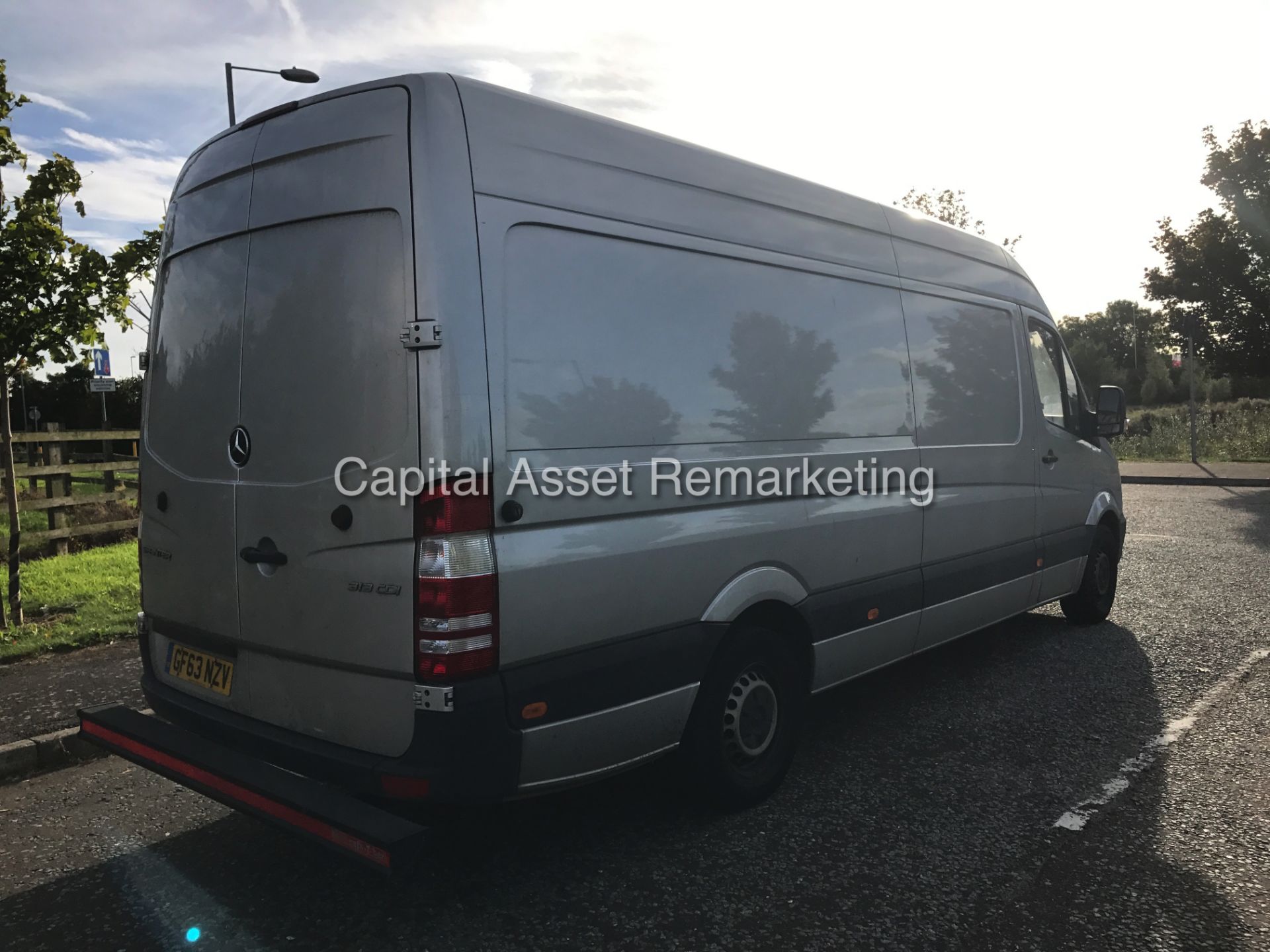 (ON SALE) MERCEDES SPRINTER 313CDI "130BHP / 6 SPEED" LWB / HI TOP (2014 MODEL) 1 OWNER - LOW MILES - Image 5 of 17