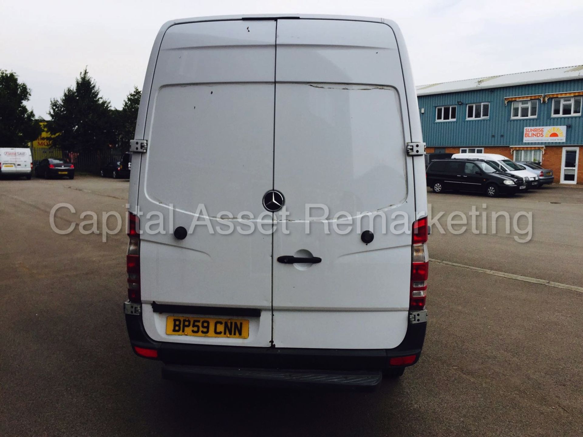 MERCEDES-BENZ SPRINTER 513 CDI 'FRIDGE / FREEZER VAN' (2010 MODEL) '2.1 CDI - 6 SPEED' **AIR CON** - Image 5 of 13