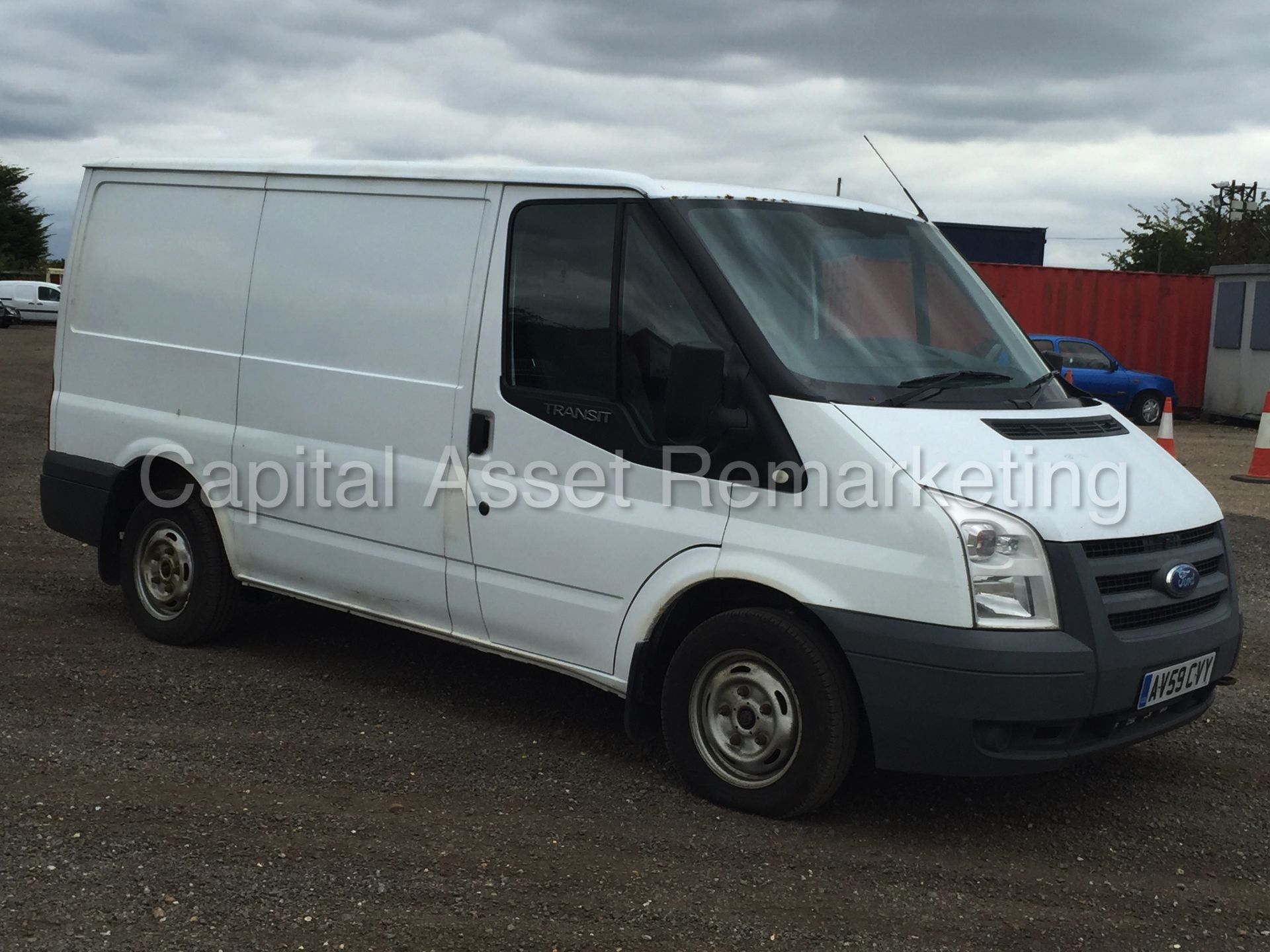 FORD TRANSIT 85 T260 SWB FWD (2010 MODEL) '2.2 TDCI - DIESEL - 5 SPEED' (NO VAT - SAVE 20%) - Image 8 of 18