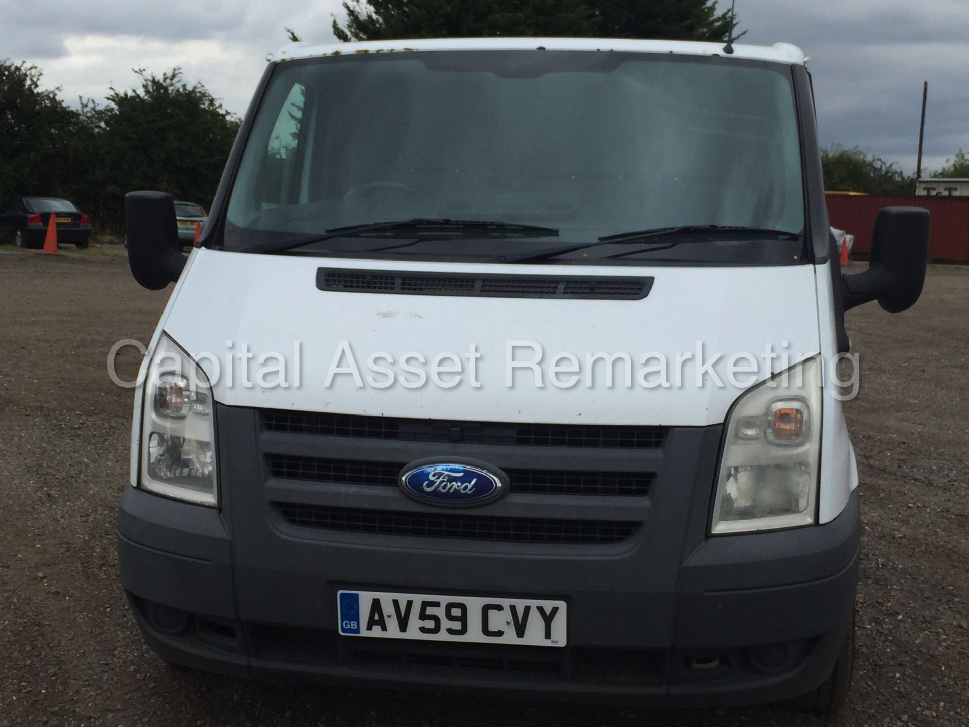 FORD TRANSIT 85 T260 SWB FWD (2010 MODEL) '2.2 TDCI - DIESEL - 5 SPEED' (NO VAT - SAVE 20%) - Image 2 of 18