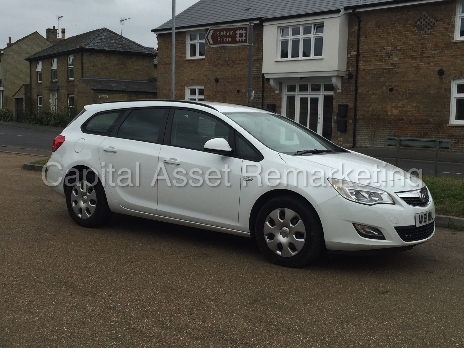 VAUXHALL ASTRA 'EXCLUSIVE' (2012 MODEL) '1.7 CDTI - ECOFLEX - 6 SPEED' *AIR CON* NO VAT