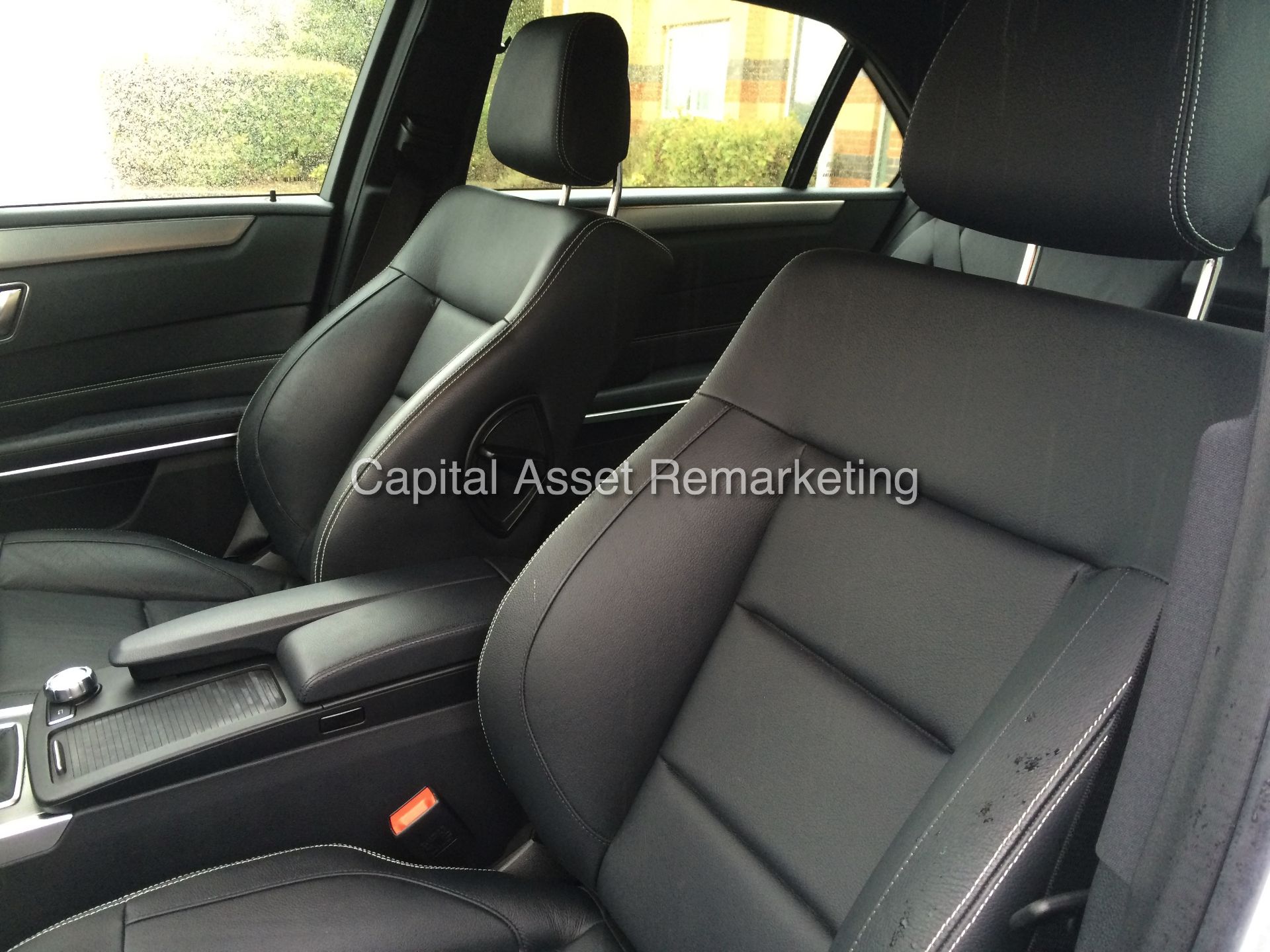 (ON SALE) MERCEDES E220CDI "AMG SPORT" (14 REG) NEW SHAPE - COMMAND SAT NAV - LEATHER - 1 OWNER - Image 13 of 22