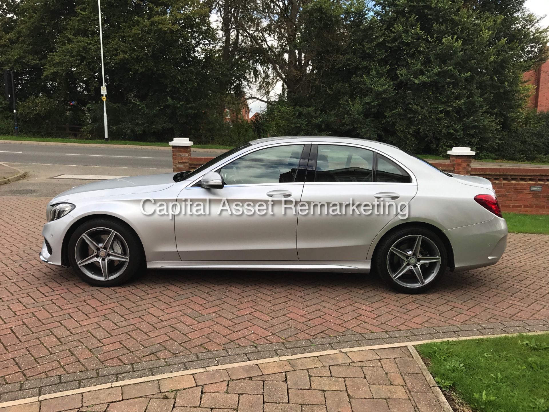 MERCEDES C220CDI "AMG LINE SPORT" 7G AUTO (14 REG) NEW SHAPE - SAT NAV - LEATHER - 1 OWNER -TOP SPEC - Image 8 of 28