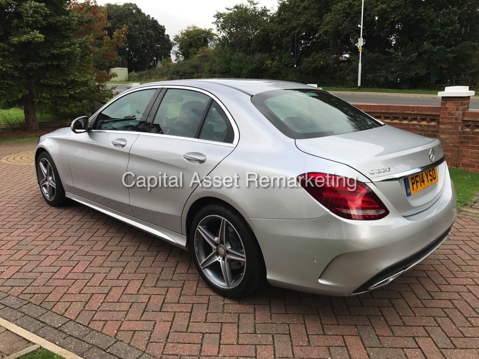 MERCEDES C220CDI "AMG LINE SPORT" 7G AUTO (14 REG) NEW SHAPE - SAT NAV - LEATHER - 1 OWNER -TOP SPEC - Image 7 of 28