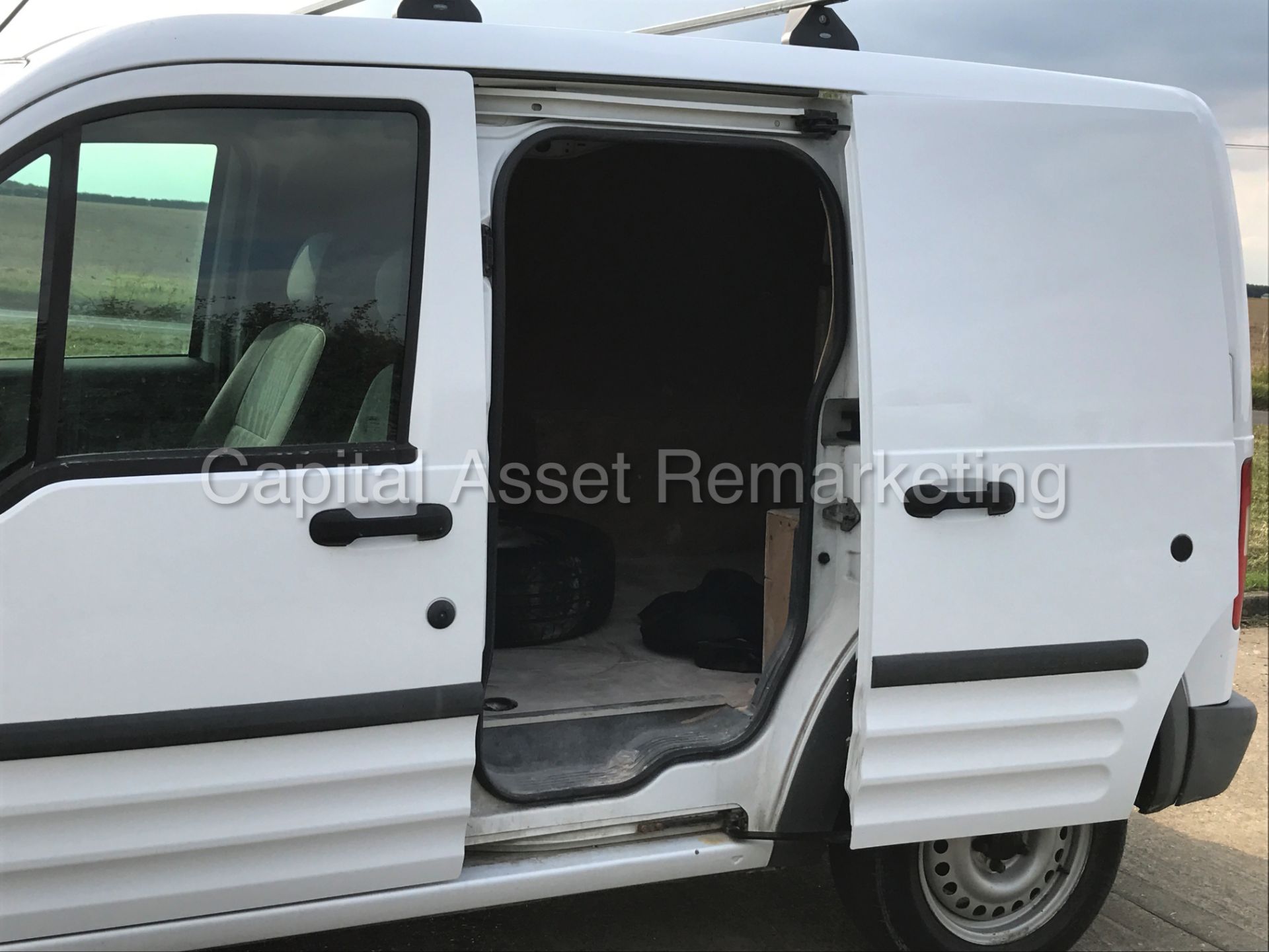 FORD TRANSIT CONNECT L75 T200 (2009 - 09 REG) '1.8 TDCI - DIESEL' - Image 10 of 14