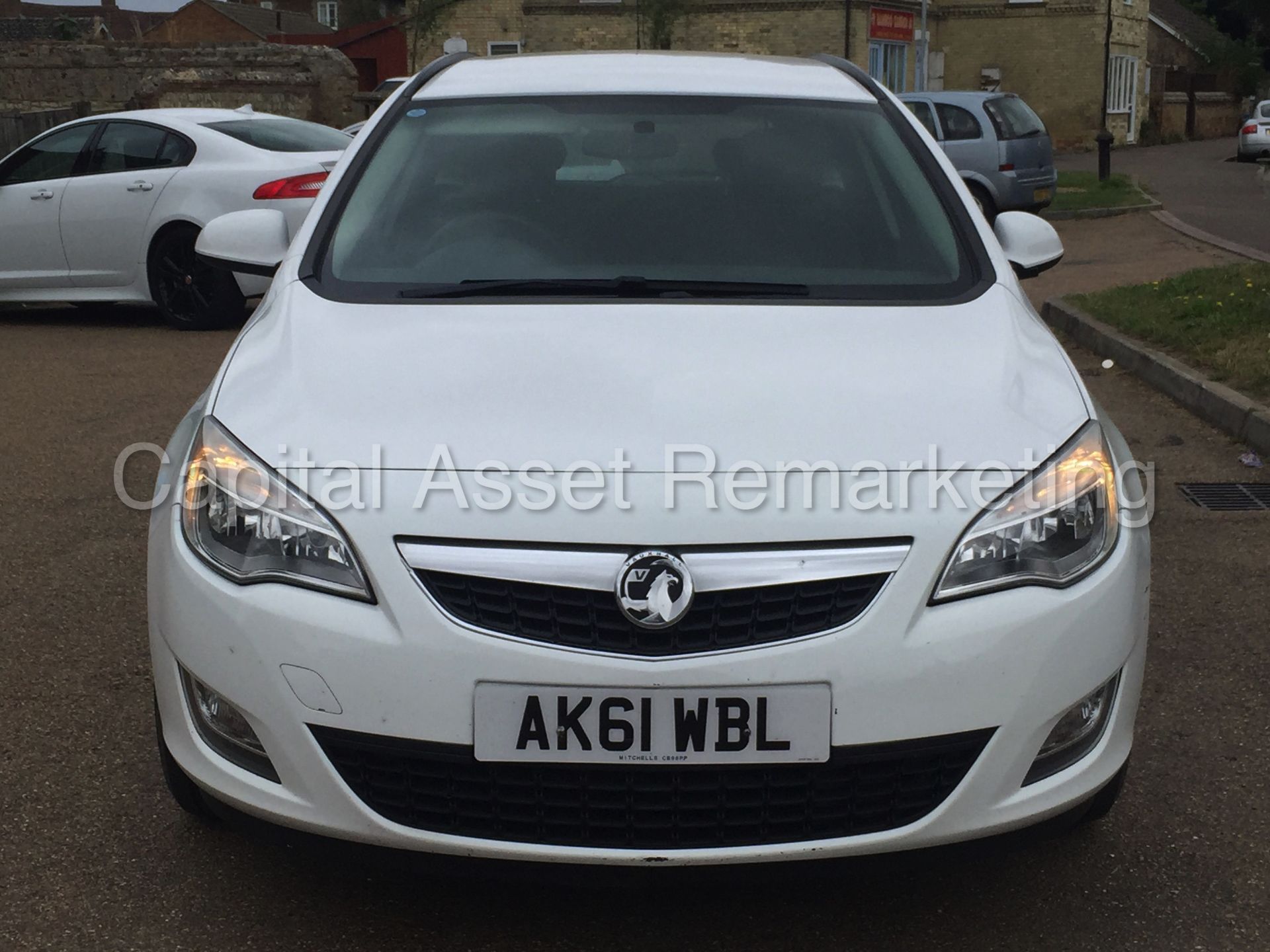 VAUXHALL ASTRA 'EXCLUSIVE' (2012 MODEL) '1.7 CDTI - ECOFLEX - 6 SPEED' *AIR CON* NO VAT - Image 3 of 24