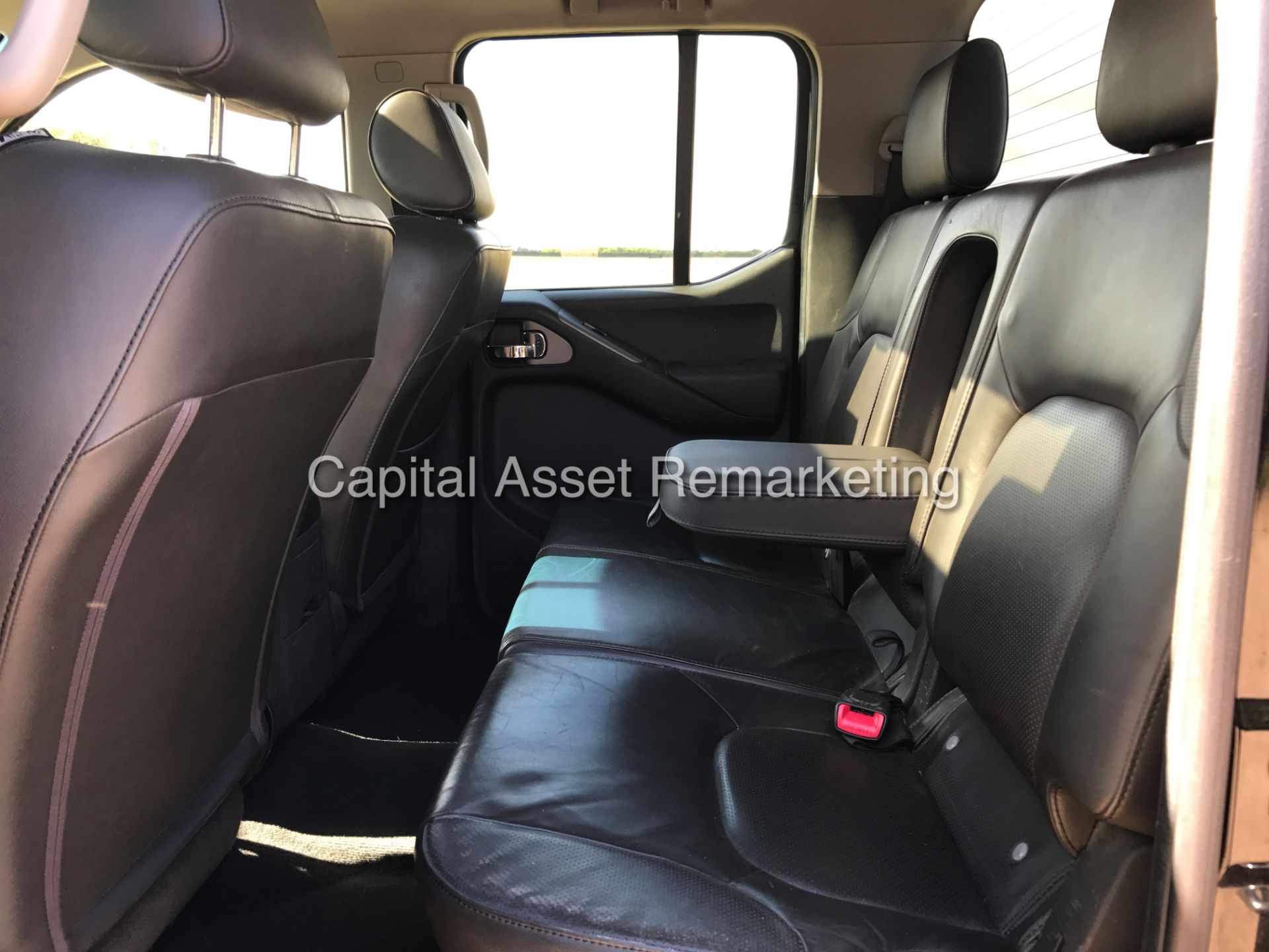 (ON SALE) NISSAN NAVARA 2.5DI AUTO "AVENTURA" DC PICKUP - 2008 MODEL-BLACK EDITION -LEATHER -SAT NAV - Image 16 of 25