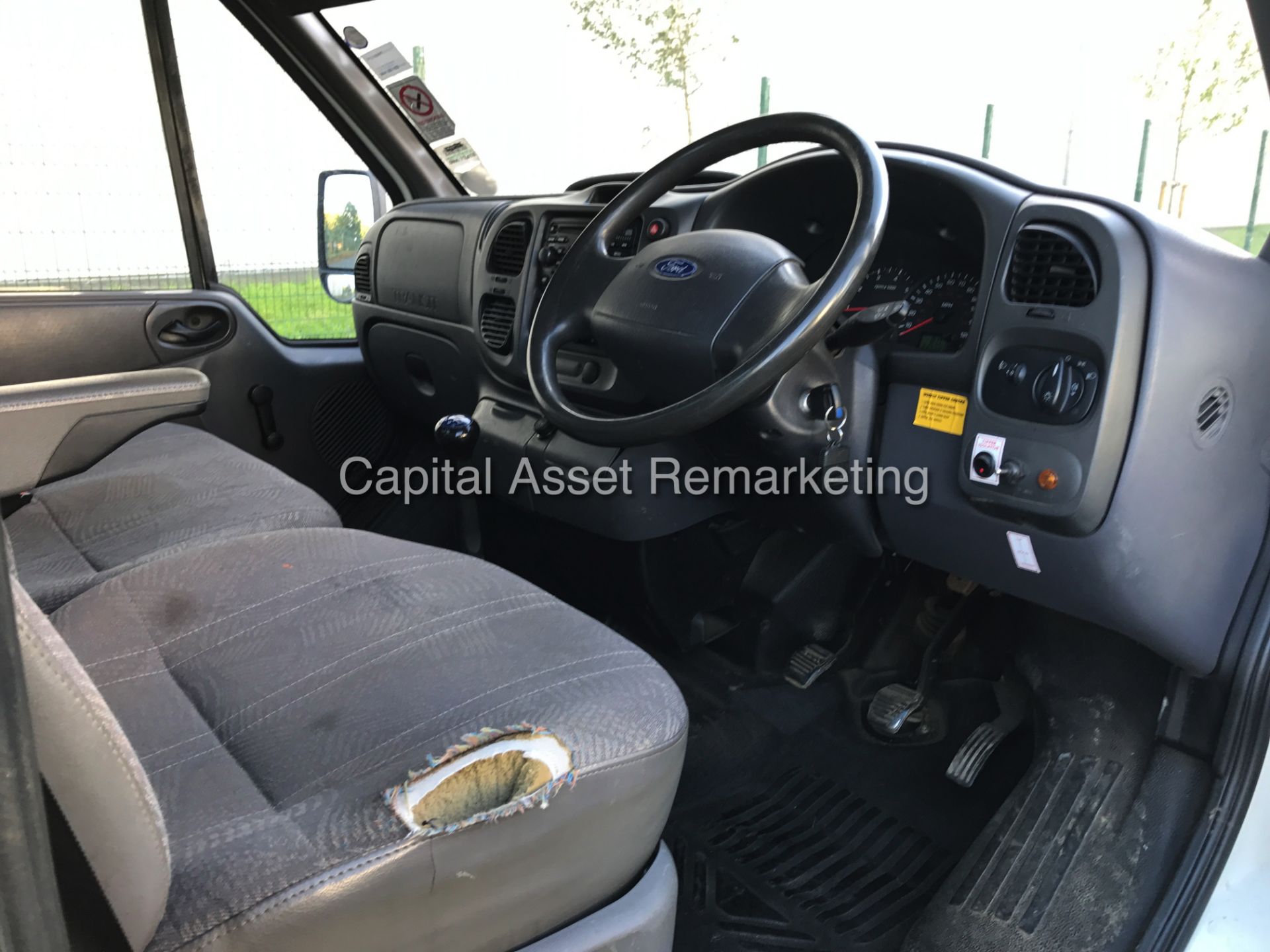 ON SALE FORD TRANSIT 2.4TDCI "TWIN WHEEL TIPPER" (2006 YEAR)ONLY 89K MILES GENUINE -VERY SOLID BODY - Image 11 of 15