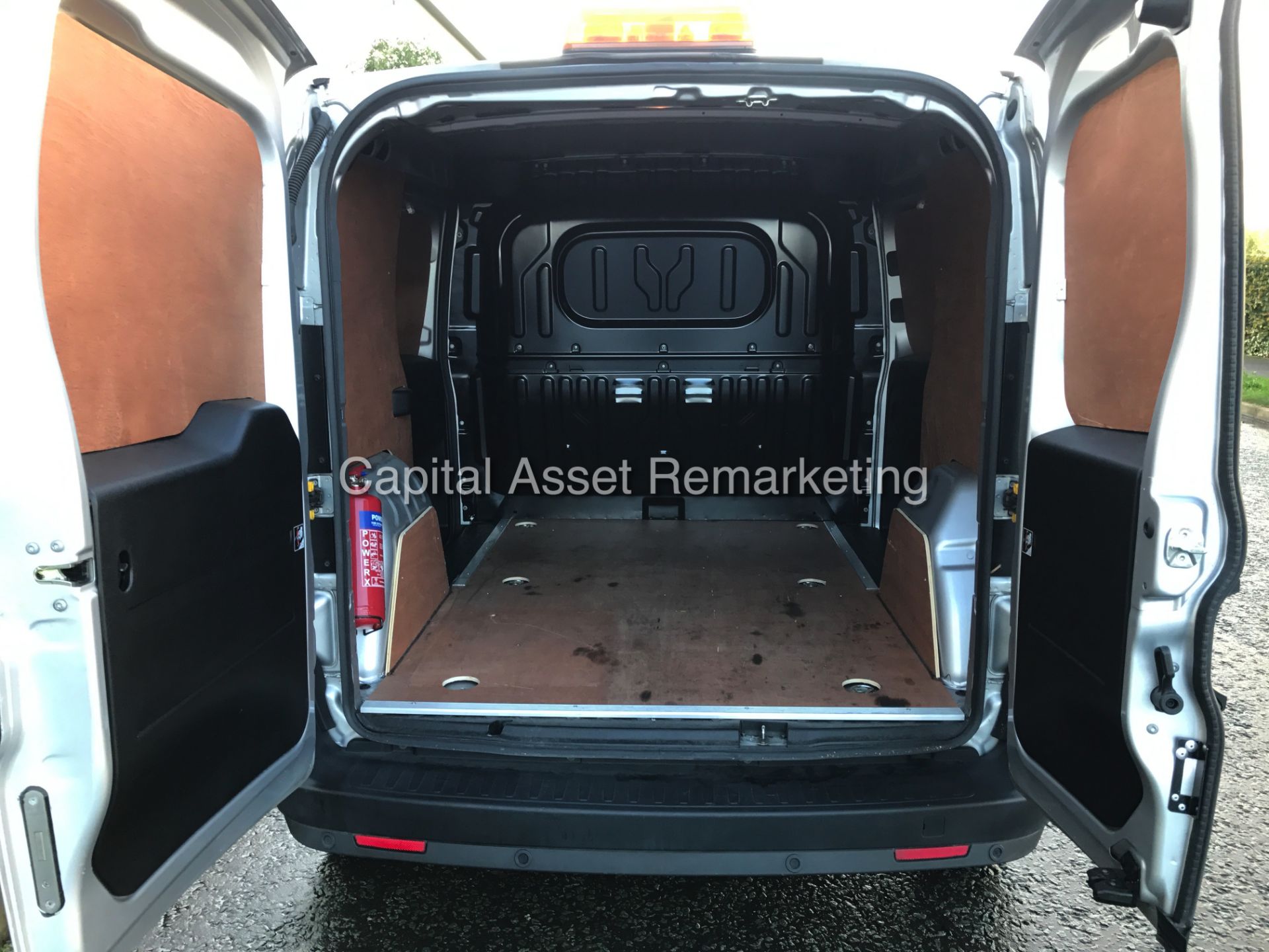 ON SALE VAUXHALL COMBO 1.3CDTI "ECOFLEX"(14 REG - NEW SHAPE) AIR CON - ELEC PACK - SILVER -SIDE DOOR - Image 15 of 16