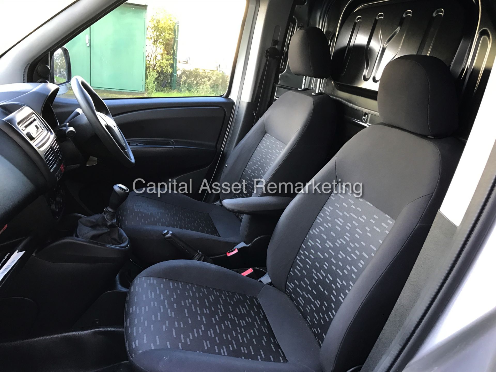 ON SALE VAUXHALL COMBO 1.3CDTI "ECOFLEX"(14 REG - NEW SHAPE) AIR CON - ELEC PACK - SILVER -SIDE DOOR - Image 12 of 16