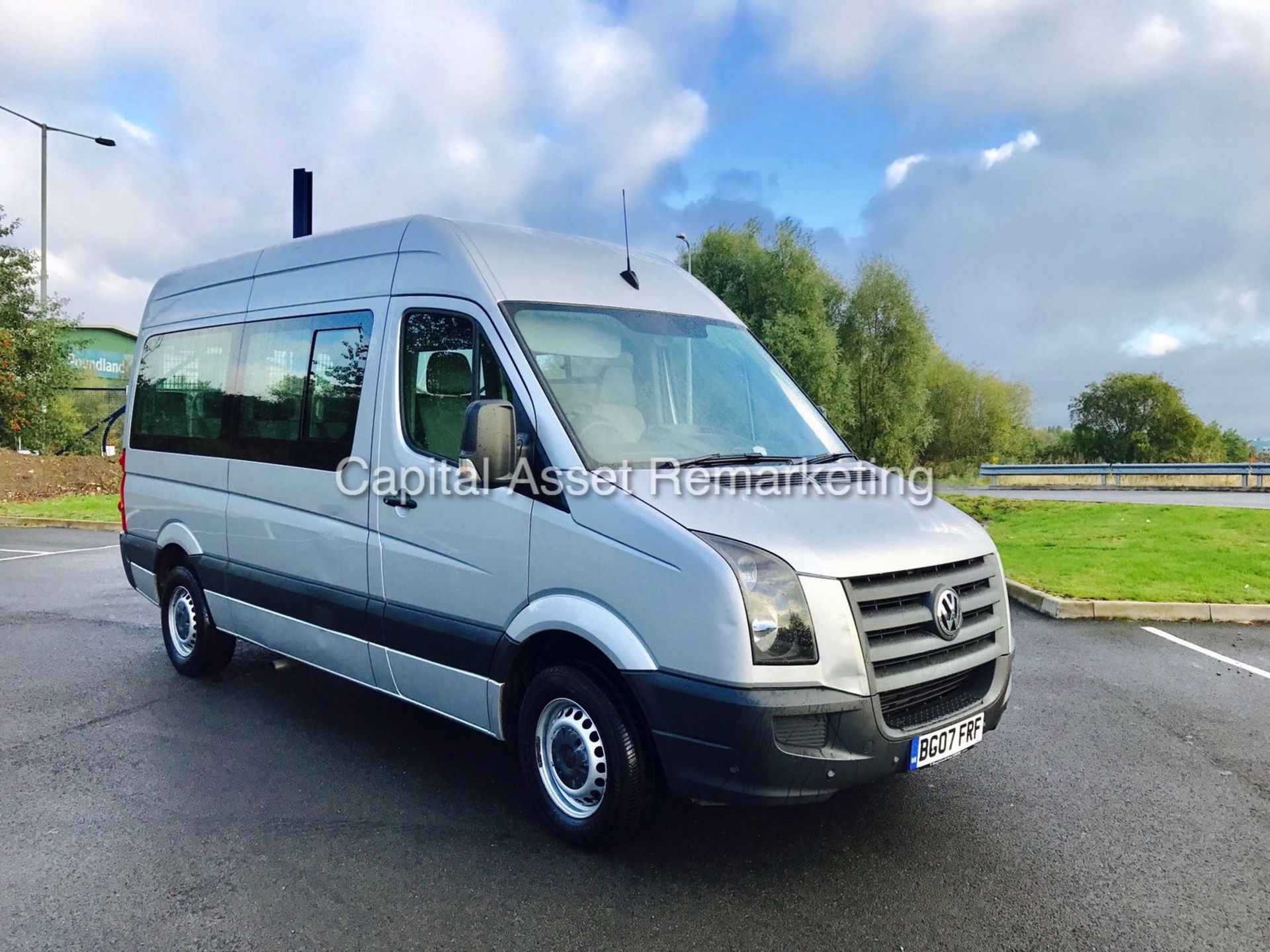 VOLKSWAGEN CRAFTER 2.5TDI "109" 15 SEATER - MINIBUS - ONLY 55K MILES (FSH) - SILVER - 1 OWNER - Image 3 of 13