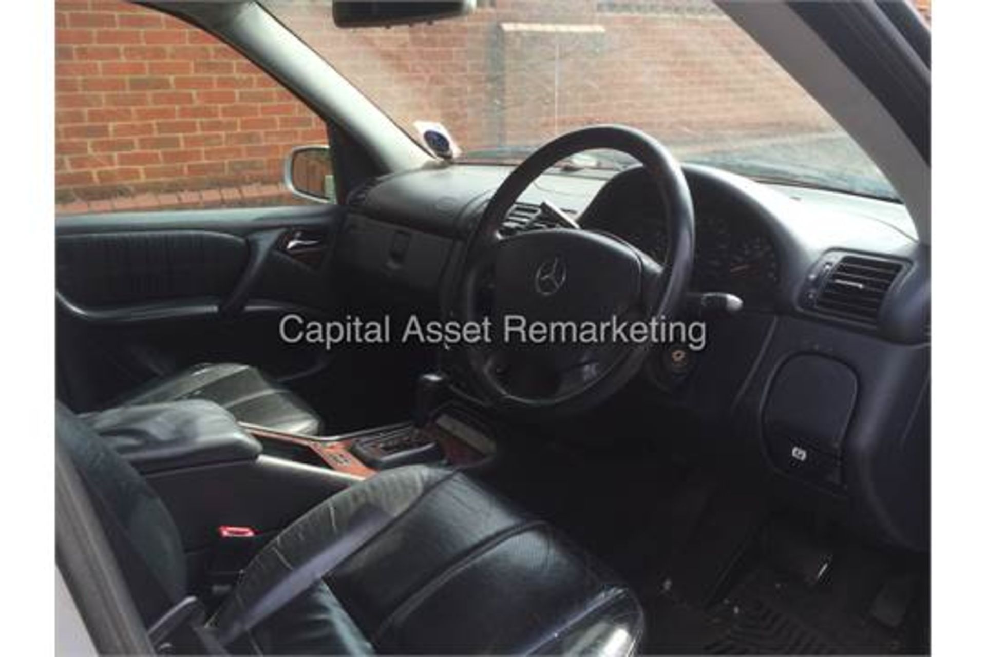 (On Sale) MERCEDES ML 320 (2003 MODEL) **7 SEATER MODEL** 'AUTO - LEATHER - TOP SPEC' (NO VAT) - Image 6 of 13