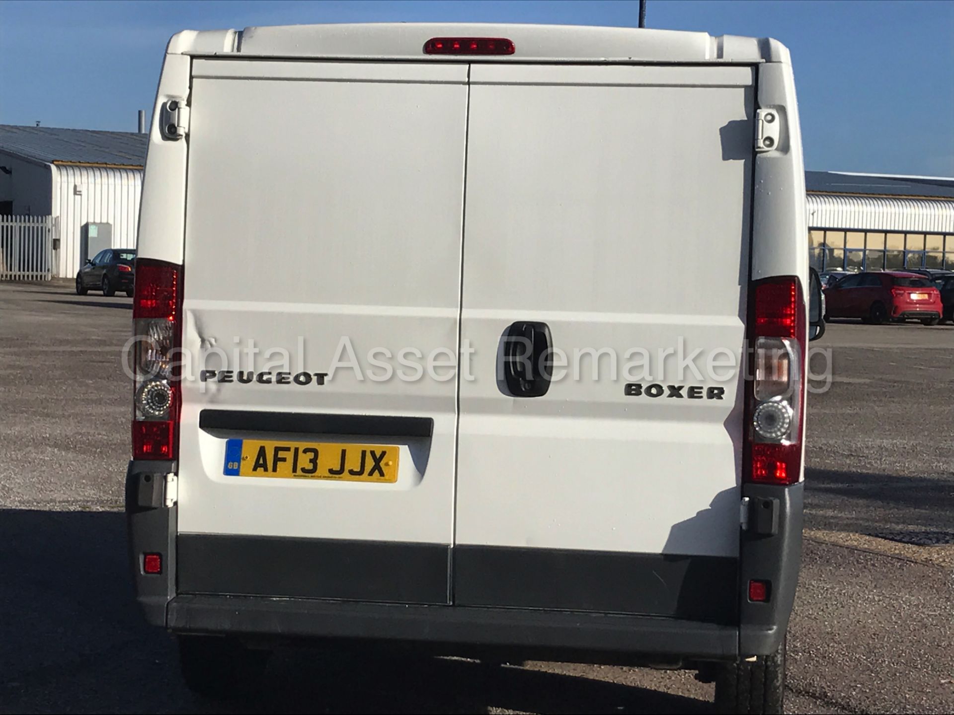 PEUGEOT BOXER 330 L1H1 (2013 - 13 REG) 'SWB - 2.2 HDI - 6 SPEED' (1 OWNER FROM NEW) **LOW MILES** - Image 7 of 19