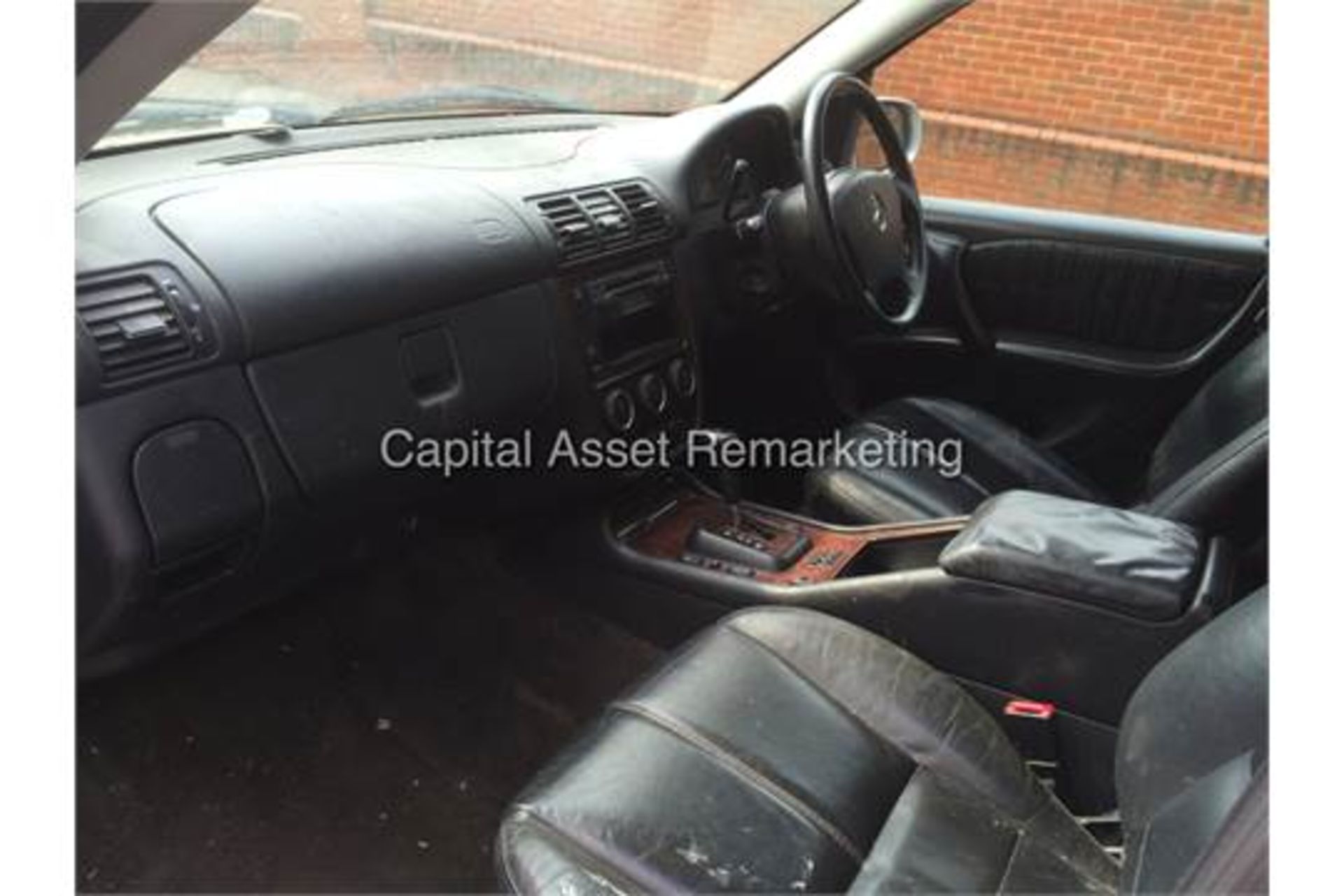 (On Sale) MERCEDES ML 320 (2003 MODEL) **7 SEATER MODEL** 'AUTO - LEATHER - TOP SPEC' (NO VAT) - Image 8 of 13