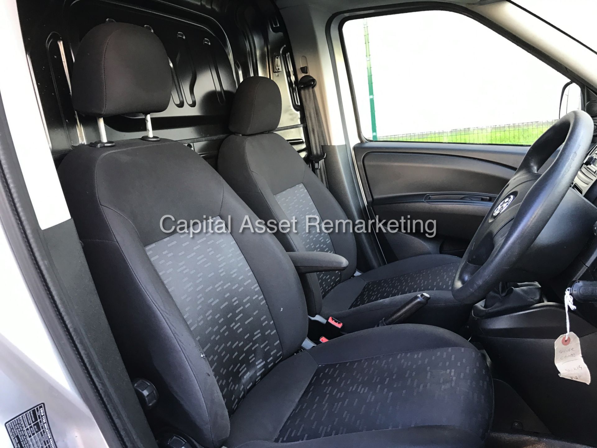 ON SALE VAUXHALL COMBO 1.3CDTI "ECOFLEX"(14 REG - NEW SHAPE) AIR CON - ELEC PACK - SILVER -SIDE DOOR - Image 8 of 16