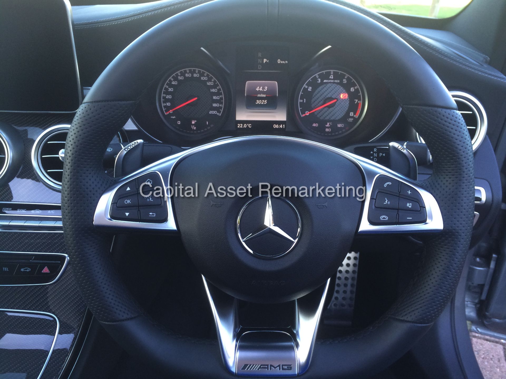(On Sale) MERCEDES C63 "AMG PREMIUM" V8 BI-TURBO (2016) - 1 OWNER-COMMAND-LEATHER - PAN ROOF *LOOK* - Image 11 of 28