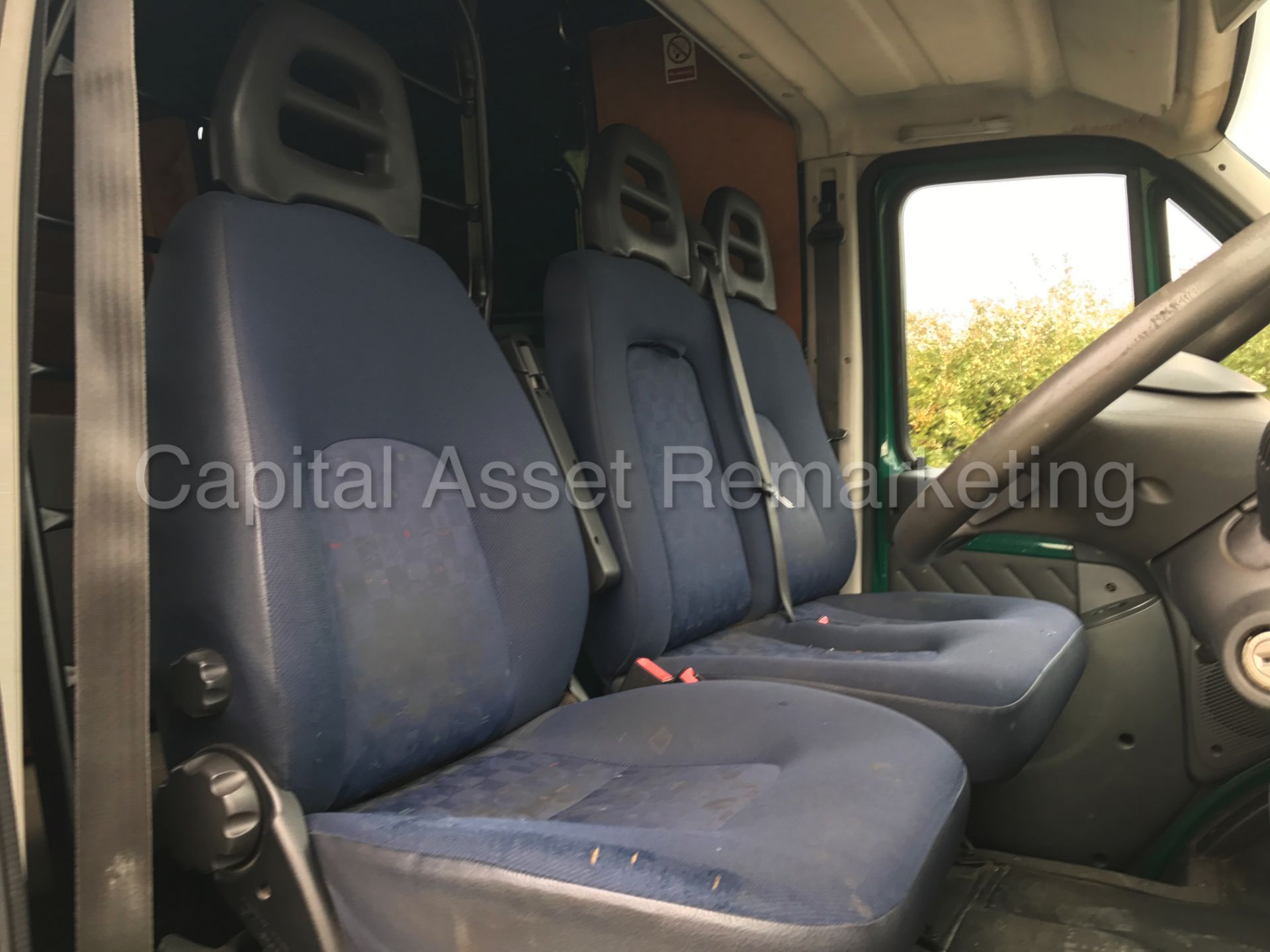 FIAT DUCATO LWB HI-ROOF (2004 - 04 REG) '9 SEATER - 2.3 JTD DIESEL - 1 FORMER OWNER' **LOW MILES** - Image 17 of 20