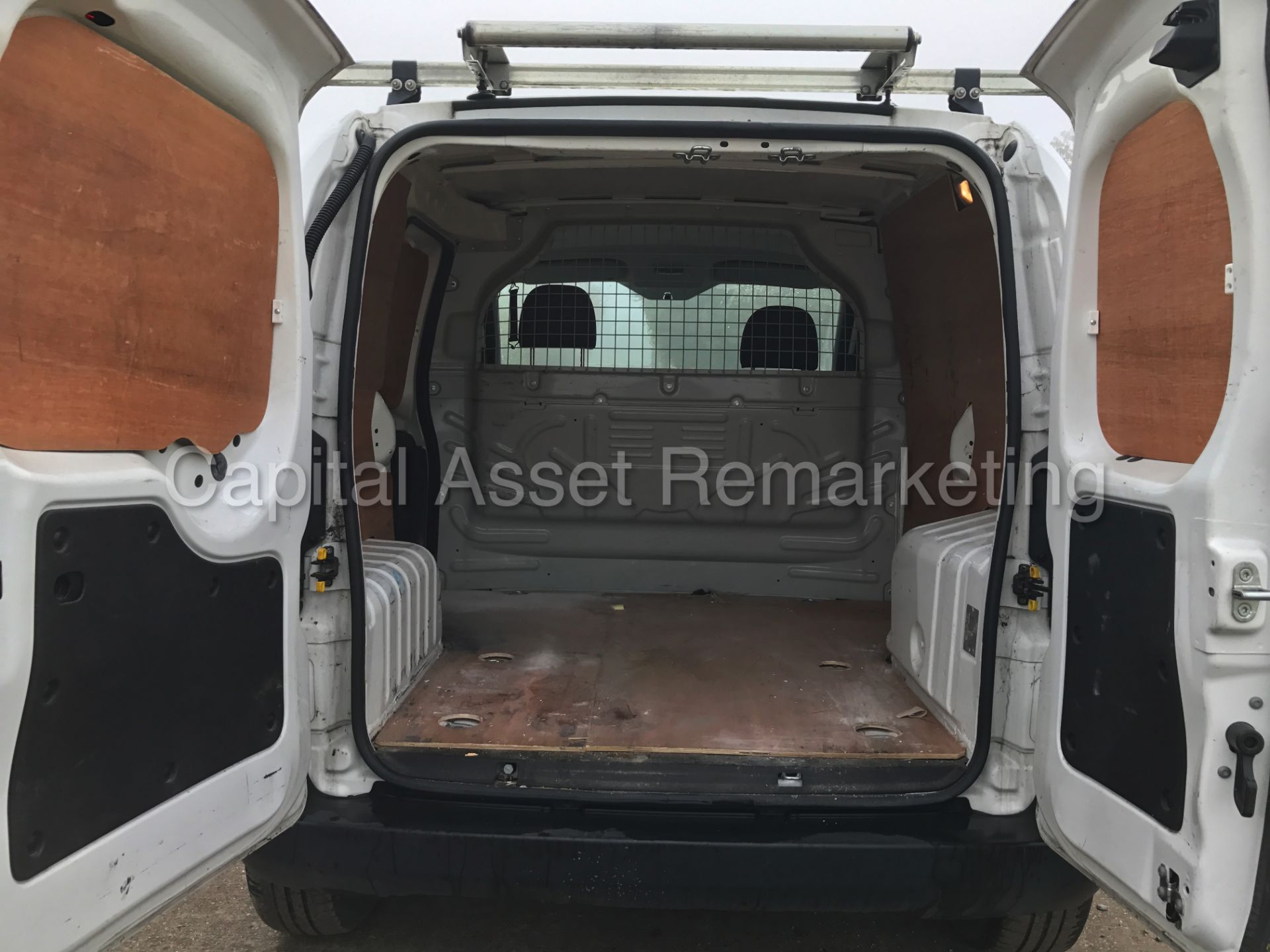 PEUGEOT BIPPER 'S' (2013 - 13 REG) 'HDI - DIESEL - ELEC PACK' (1 OWNER FROM NEW - FULL HISTORY) - Image 11 of 19