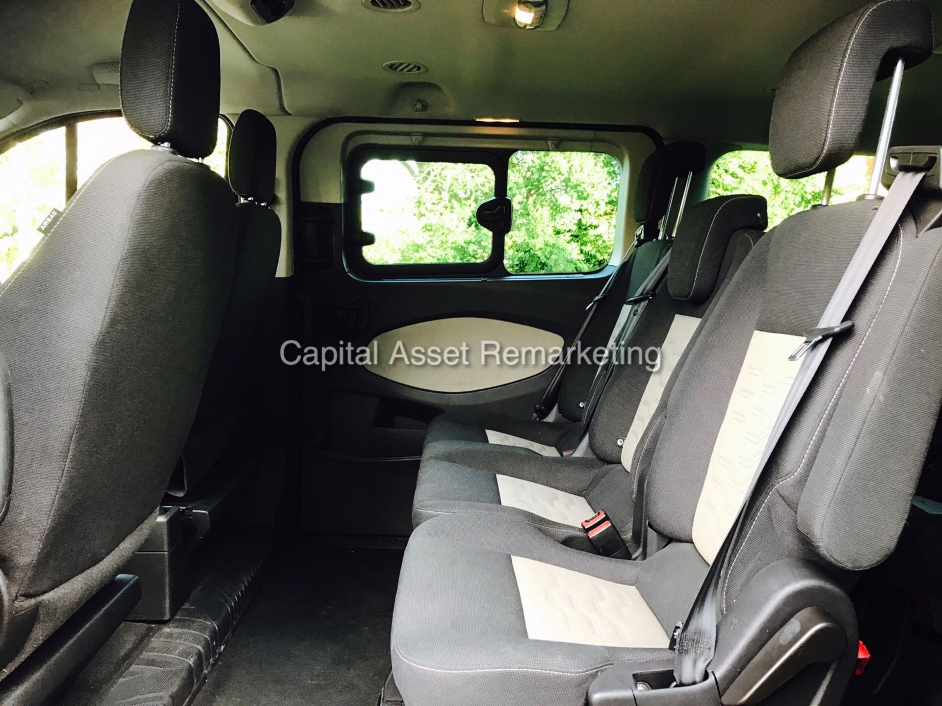 (ON SALE) FORD TOURNEO "CUSTOM" TITANIUM -15 REG -8 SEATS- BLACK EDITION -MASSIVE SPEC -FULLY LOADED - Image 18 of 30