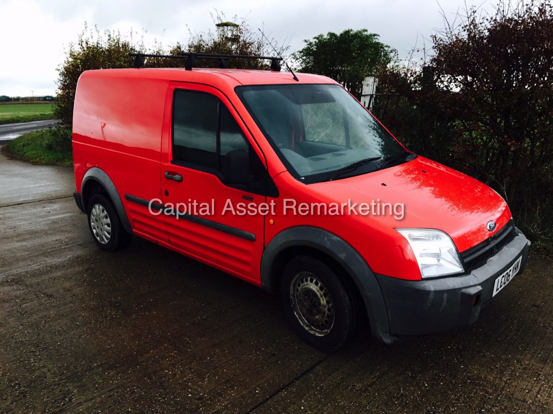 (ON SALE)FORD TRANSIT CONNECT 1.8 TURBO DIESEL - 06 REG - 1 PREVIOUS OWNER - SIDE DOOR - NO VAT!!!!