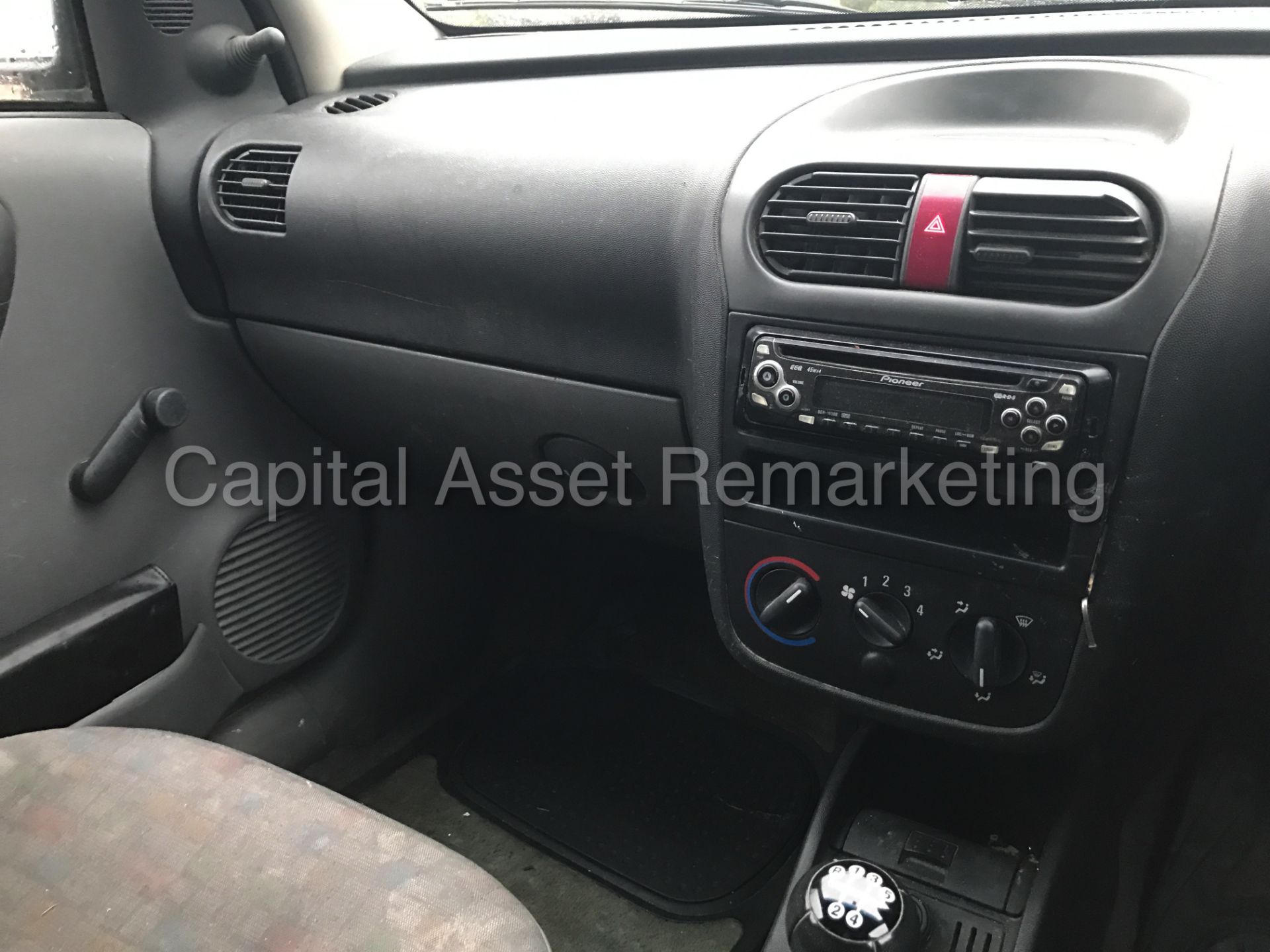 (On Sale) VAUXHALL COMBO 1700 (2004 - 04 REG) '1.7 DI - 5 SPEED' **LONG MOT** (NO VAT - SAVE 20%) - Image 16 of 17