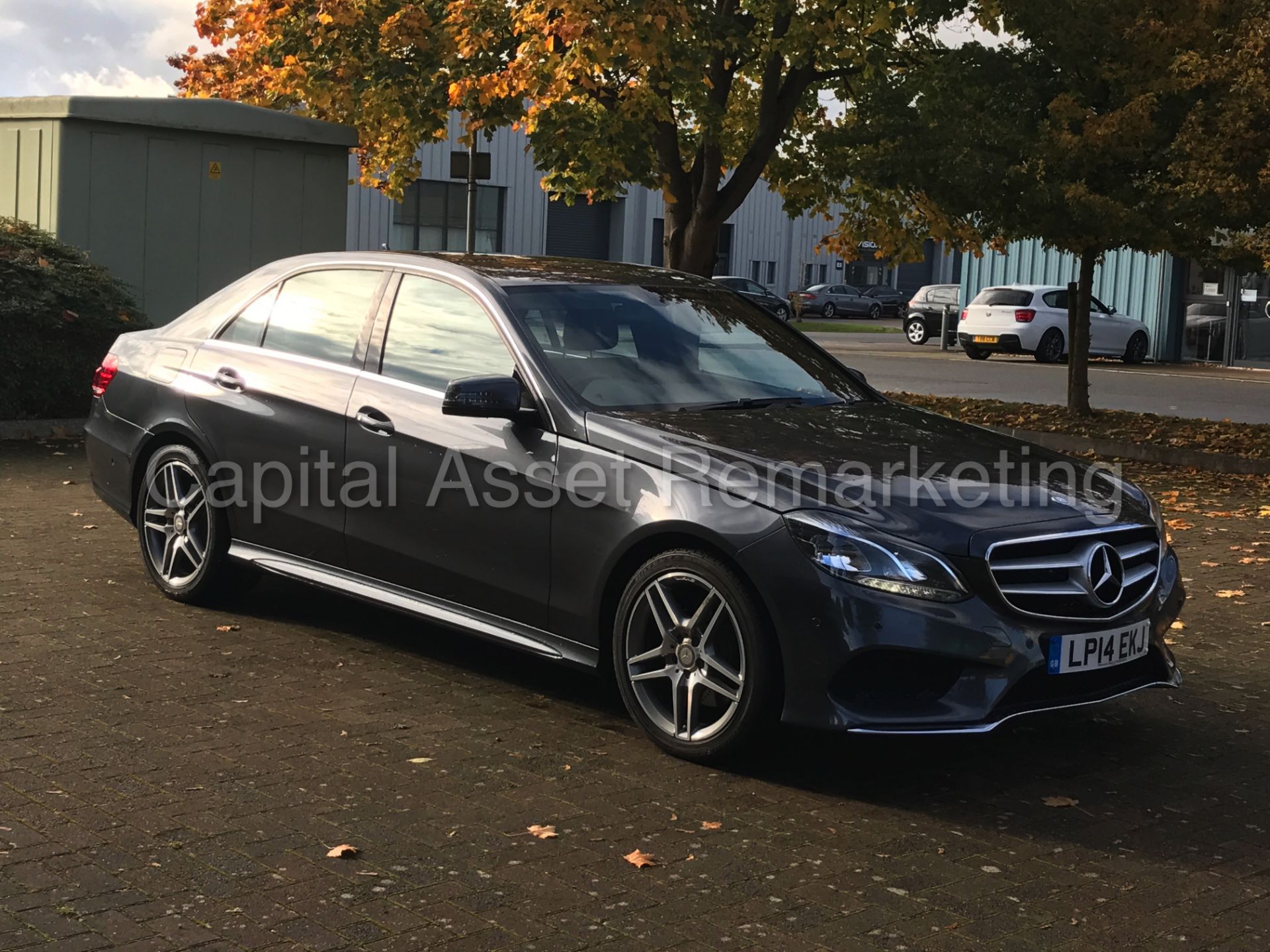 MERCEDES-BENZ E220 CDI 'AMG SPORT' (2014) 'SALOON - 7-G AUTO TIP-TRONIC - SAT NAV - LEATHER' *LOOK*