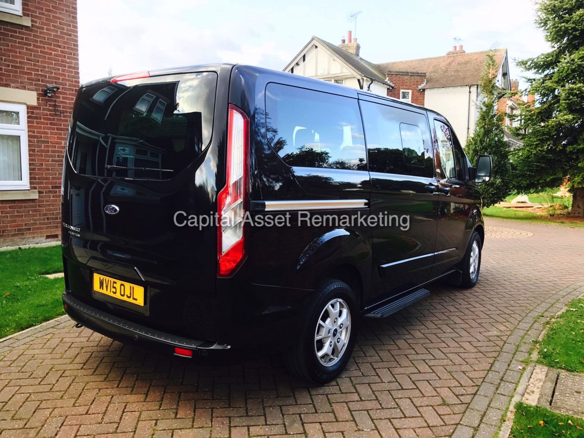 (ON SALE) FORD TOURNEO "CUSTOM" TITANIUM -15 REG -8 SEATS- BLACK EDITION -MASSIVE SPEC -FULLY LOADED - Image 7 of 30